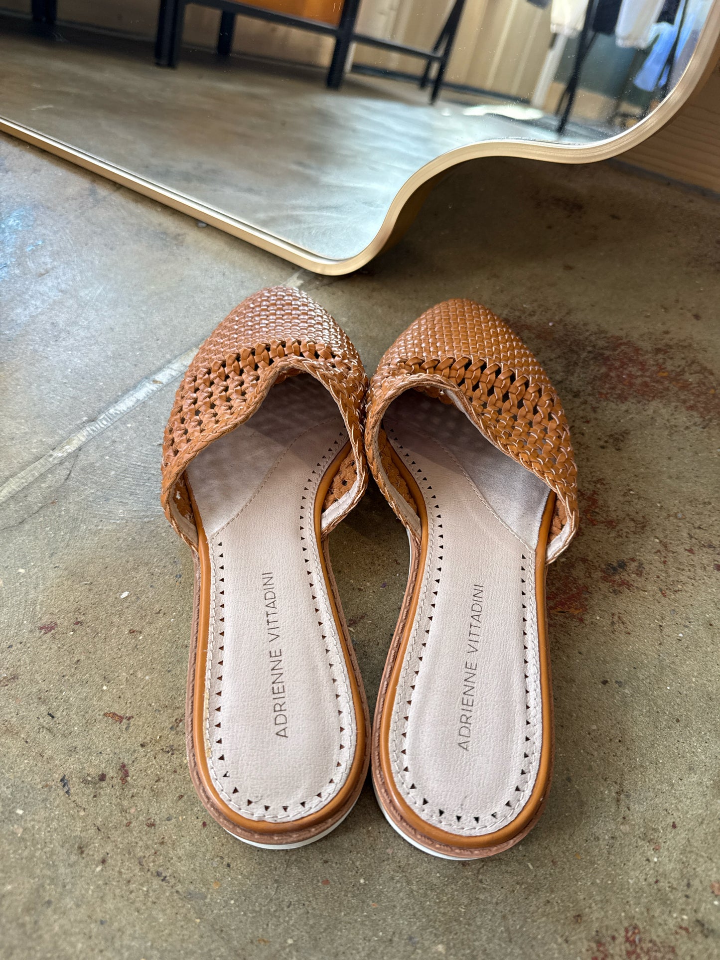 Adrienne Vittadini Shoe Size 8.5 Brown Mules