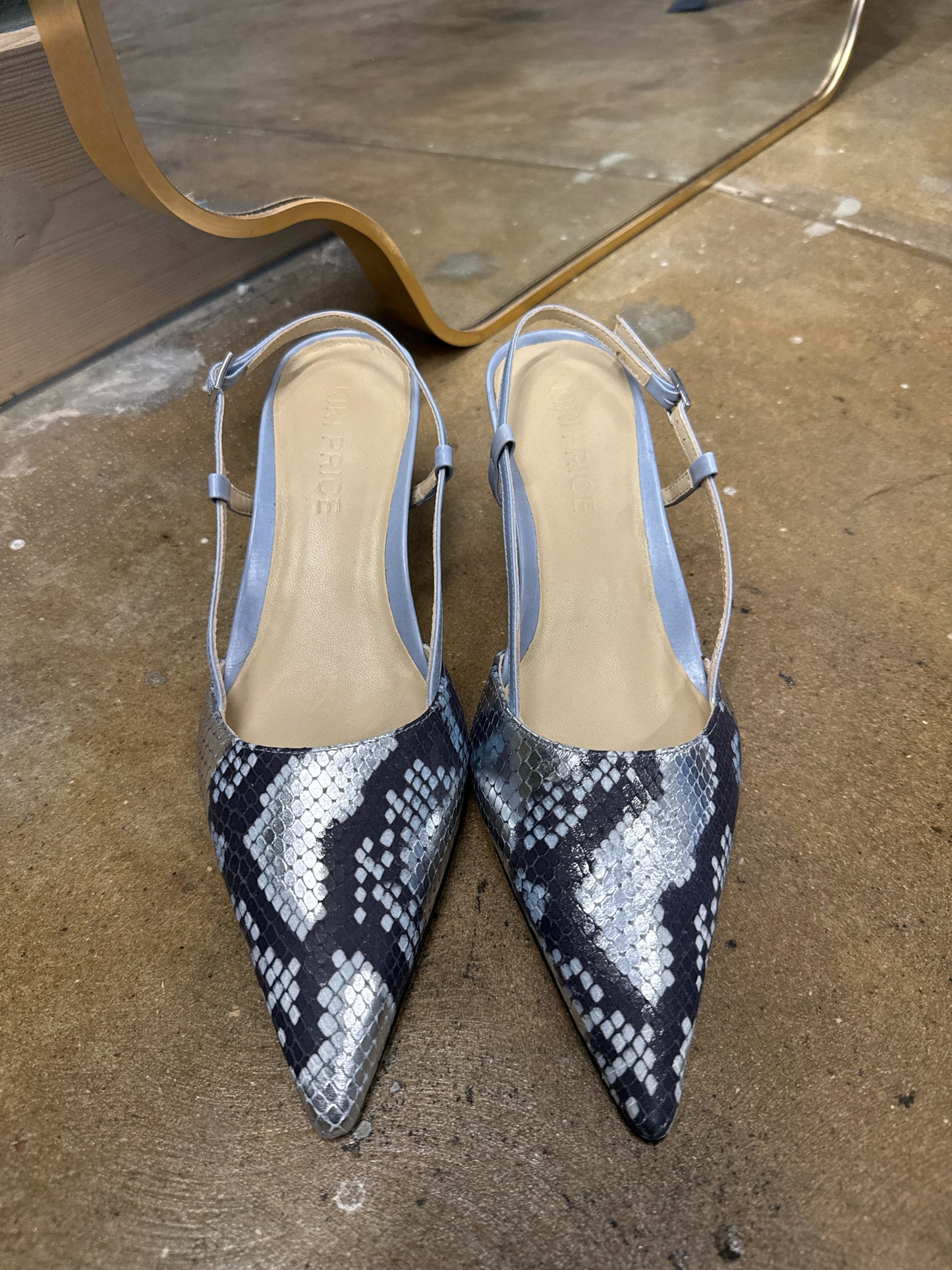 Kiki Price Shoe Size 38.5 Blue Heels