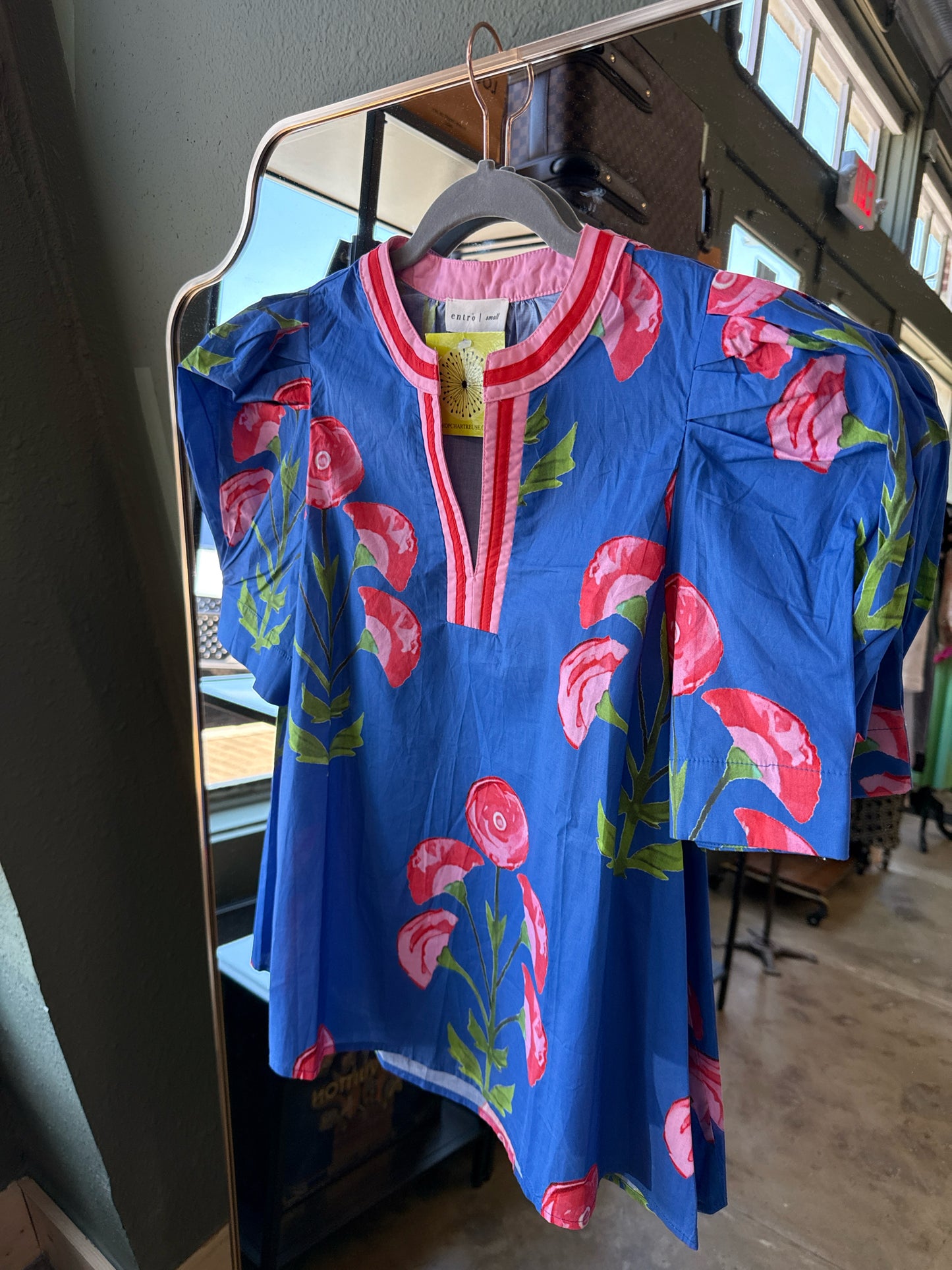 entro Size S Blue/Pink Top