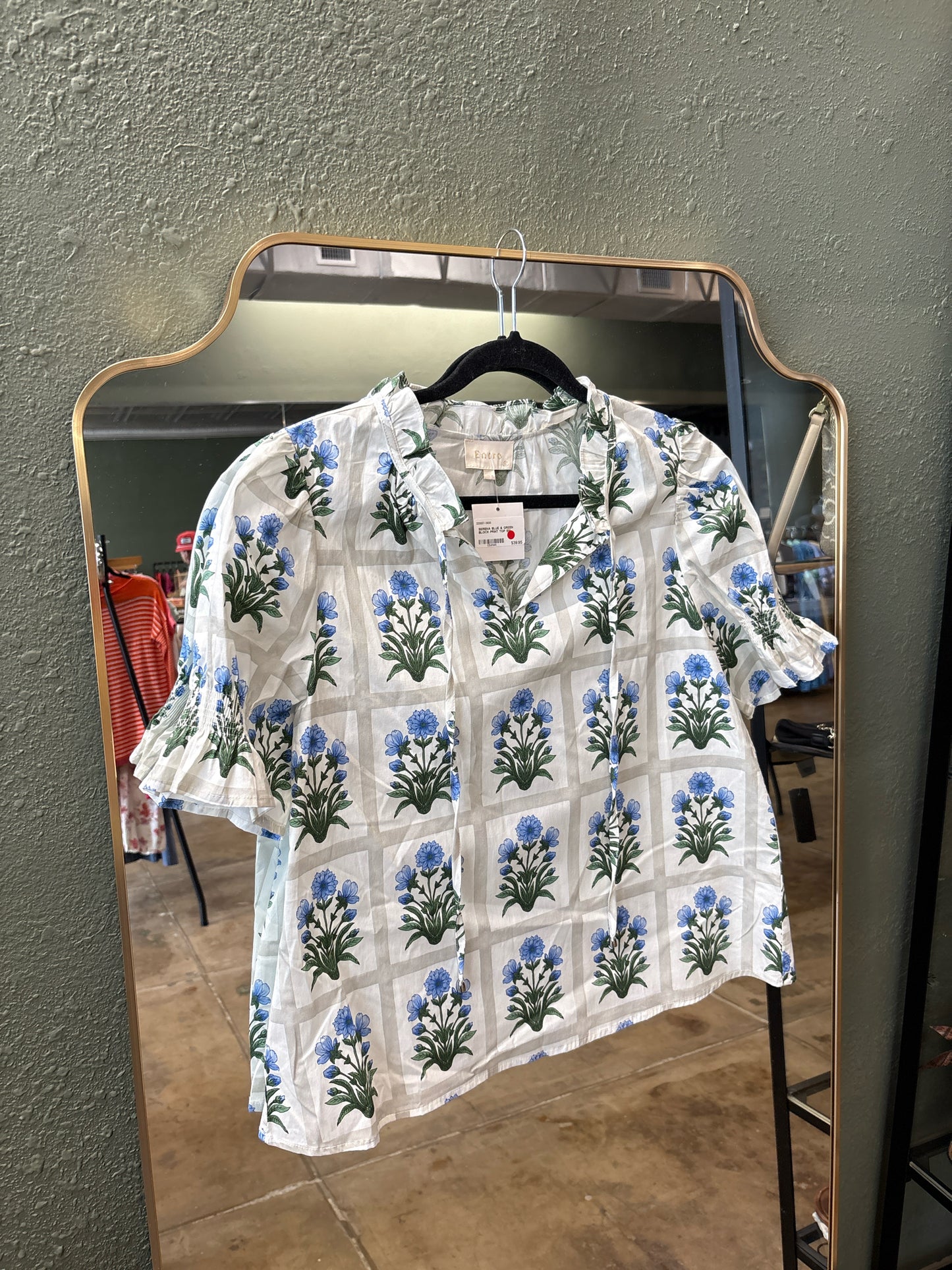 entro Size S Blue/Green Top
