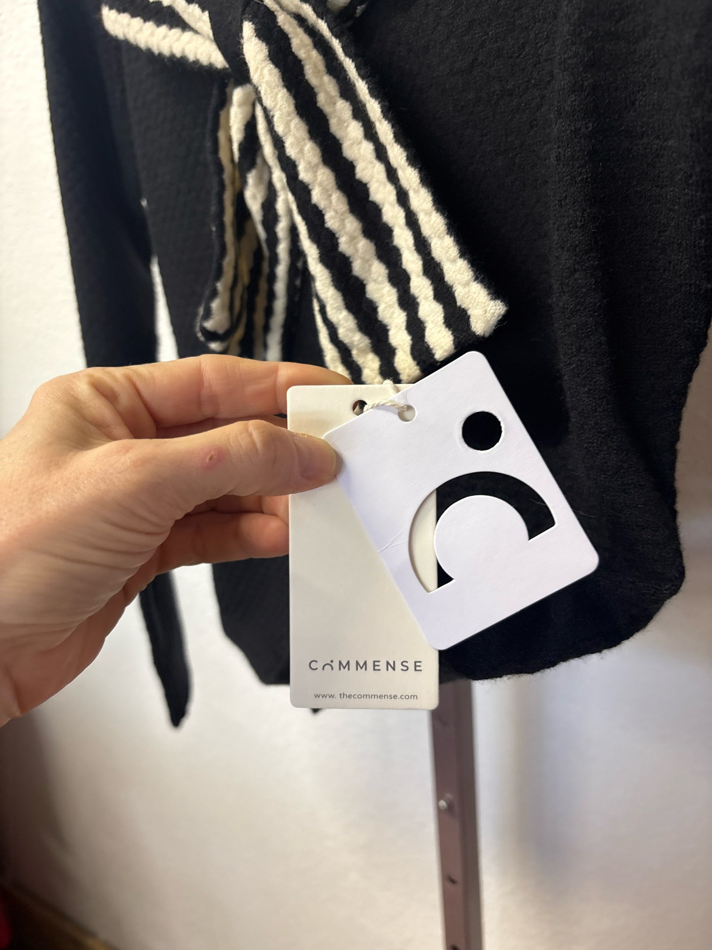 Commense Size M Sweater