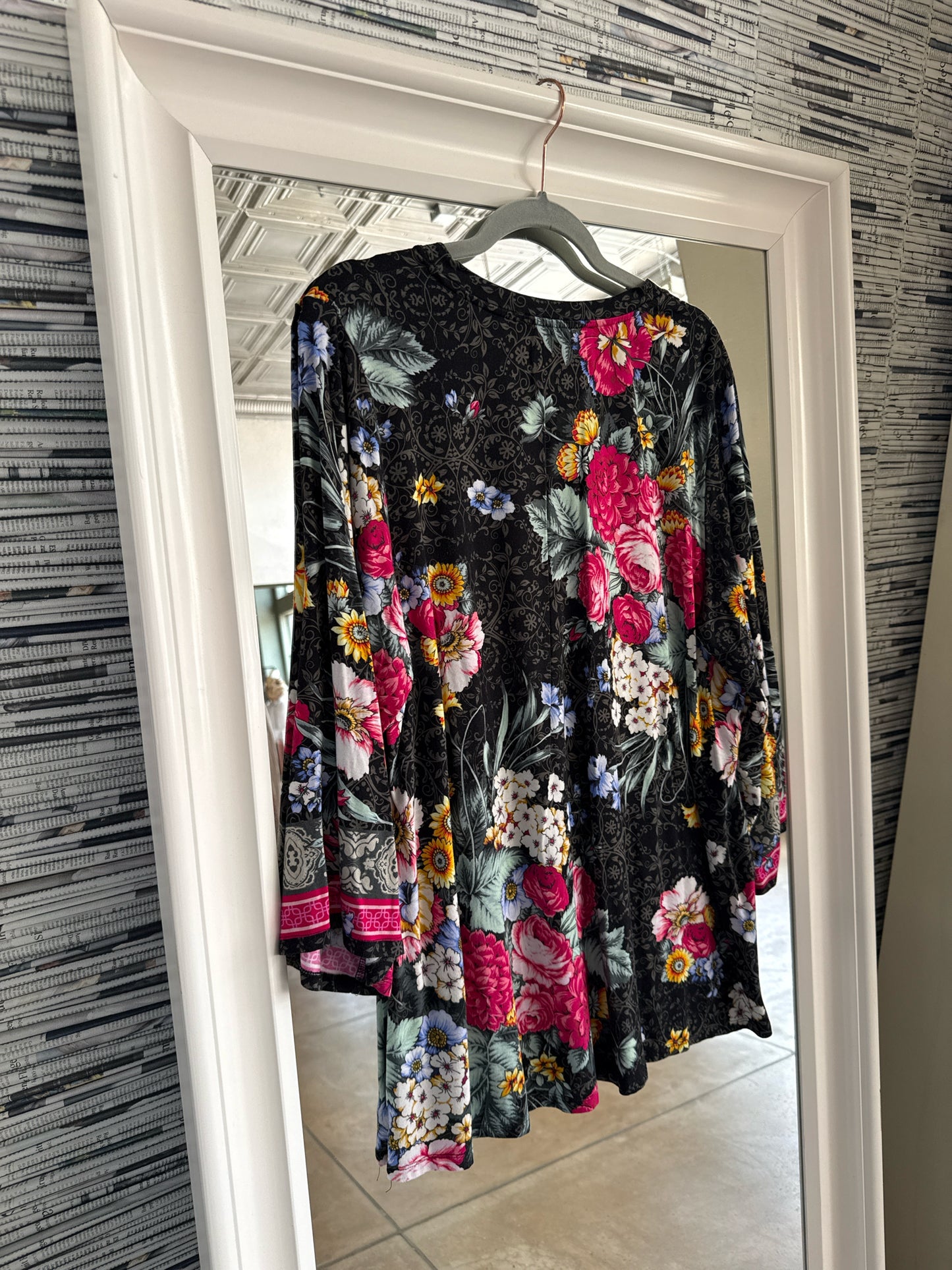 Johnny Was Size XL Black/Multi Top