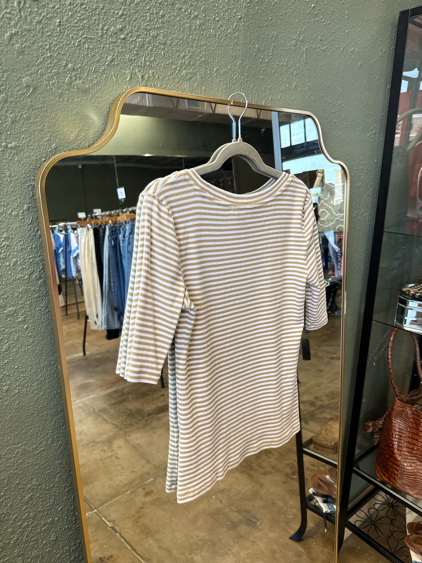 Banana Republic Size M Brown/White Tee