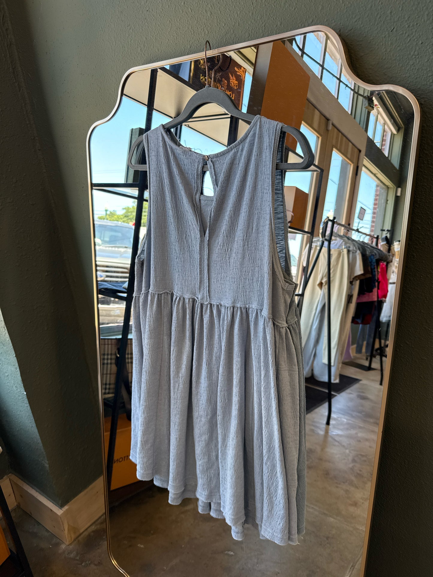 AEMI + CO Size L Light Blue Top