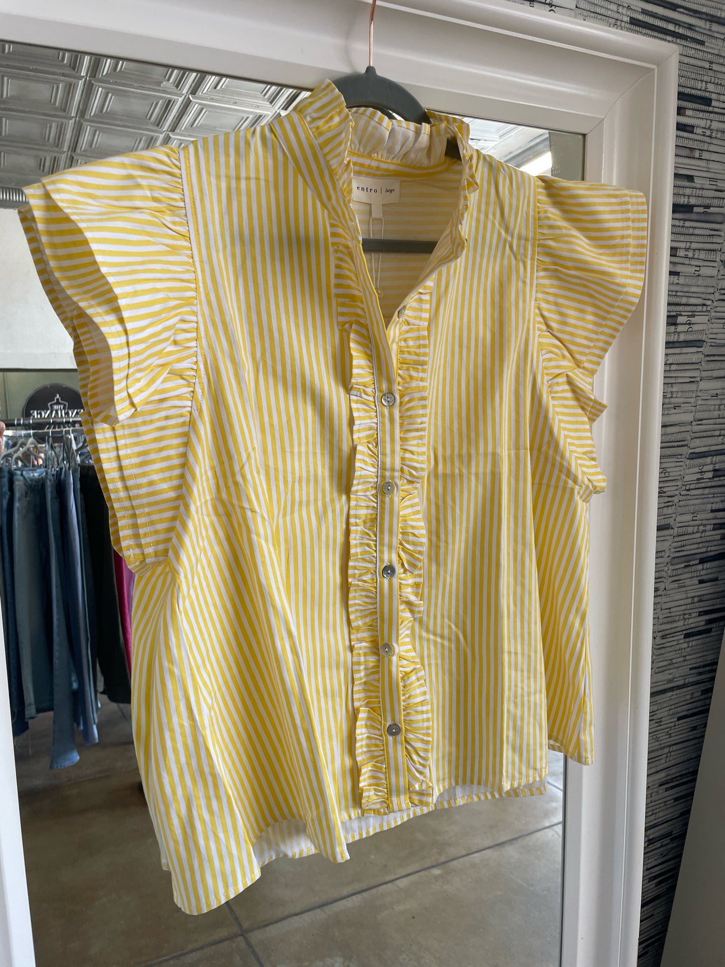 entro Size L Yellow & White Top