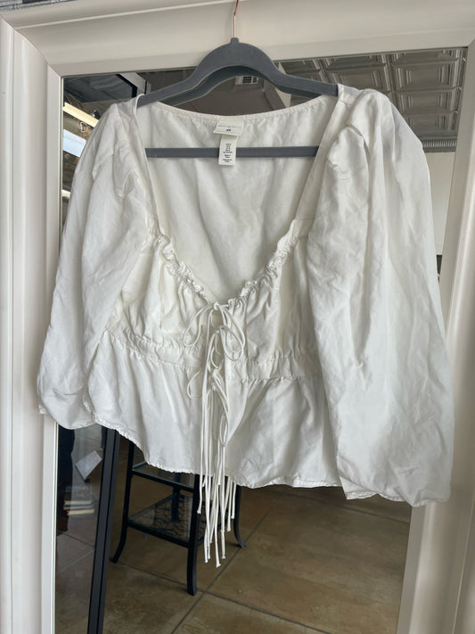 H & M Size M White Pants