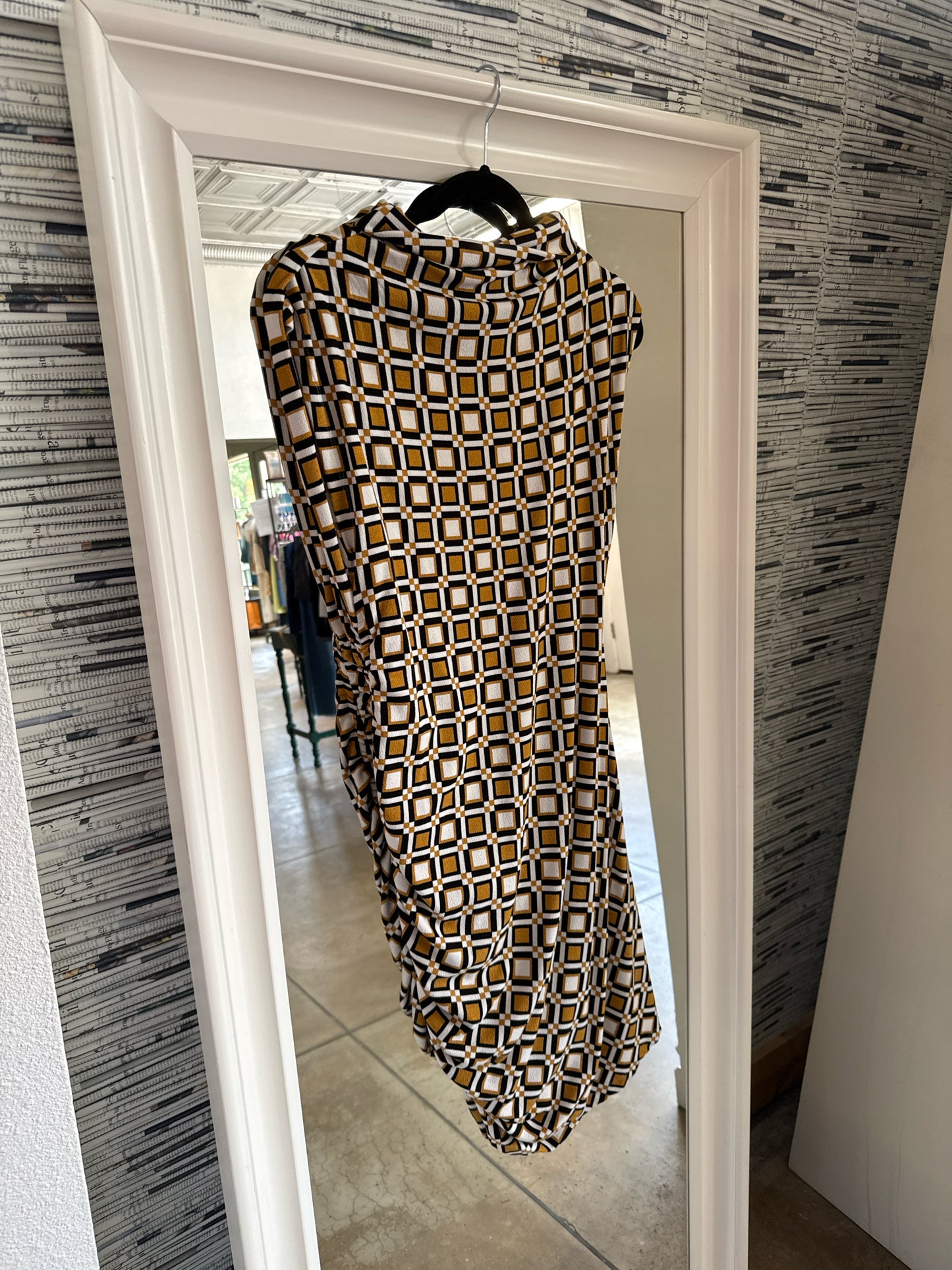 Anthropologie Size M Yellow/Black Dress