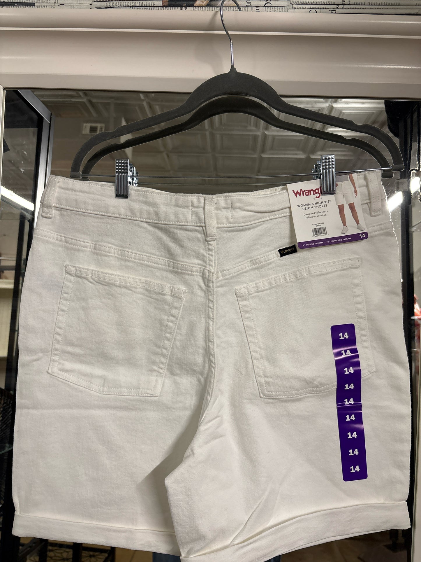 wrangler Size 14 White Shorts