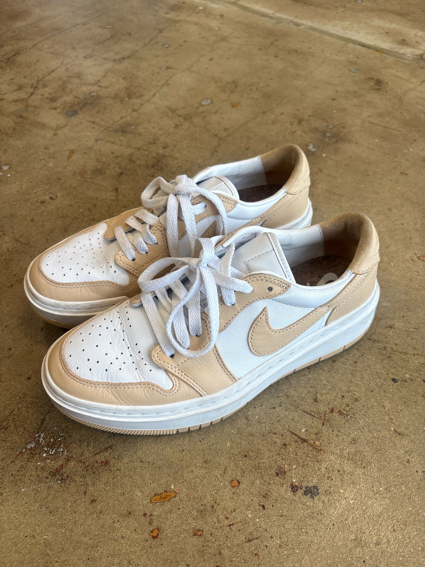 NIKE Shoe Size 8 TAN AND WHITE Sneakers