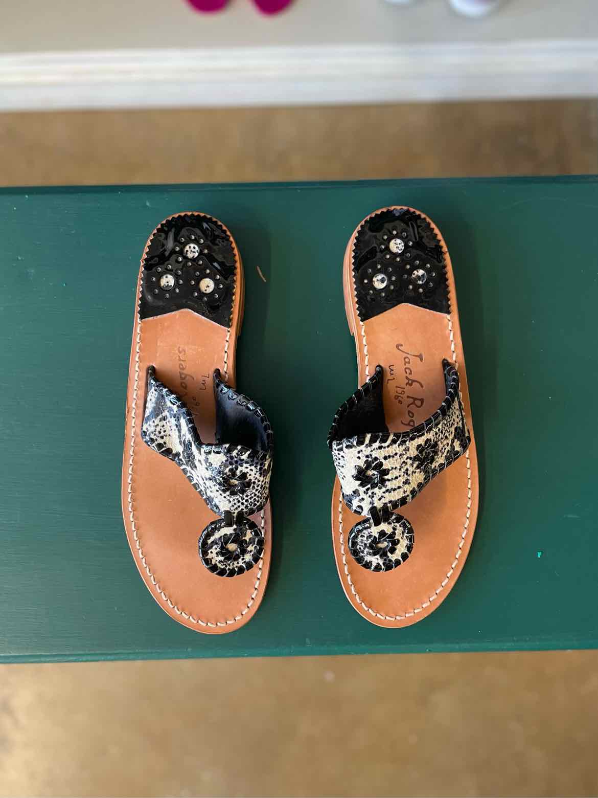 Jack Rogers Shoe Size 7/8 Tan/Black Sandals