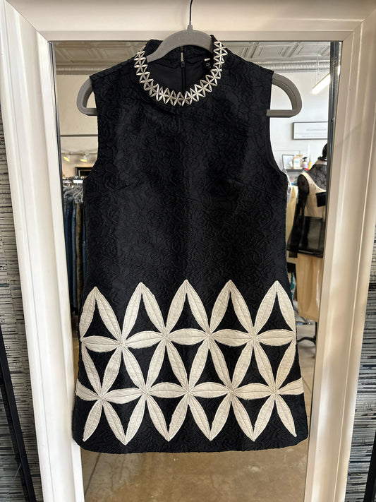 D & R Size S Black/Cream Embroidered Dress