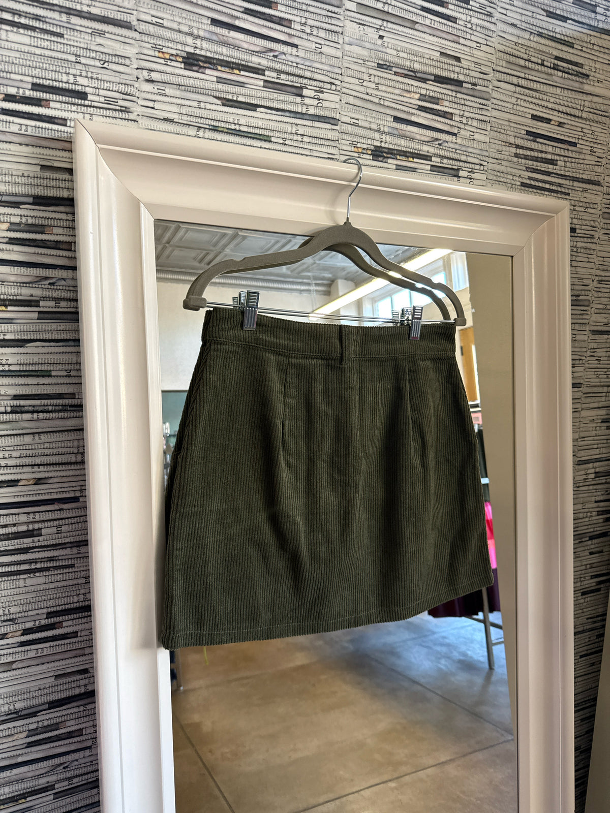 Lulus Size M Green Skirt