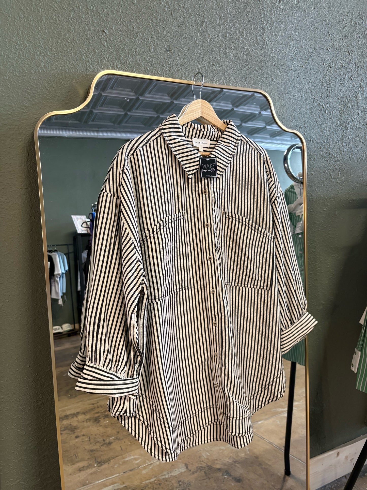 entro Size XL black and white Top