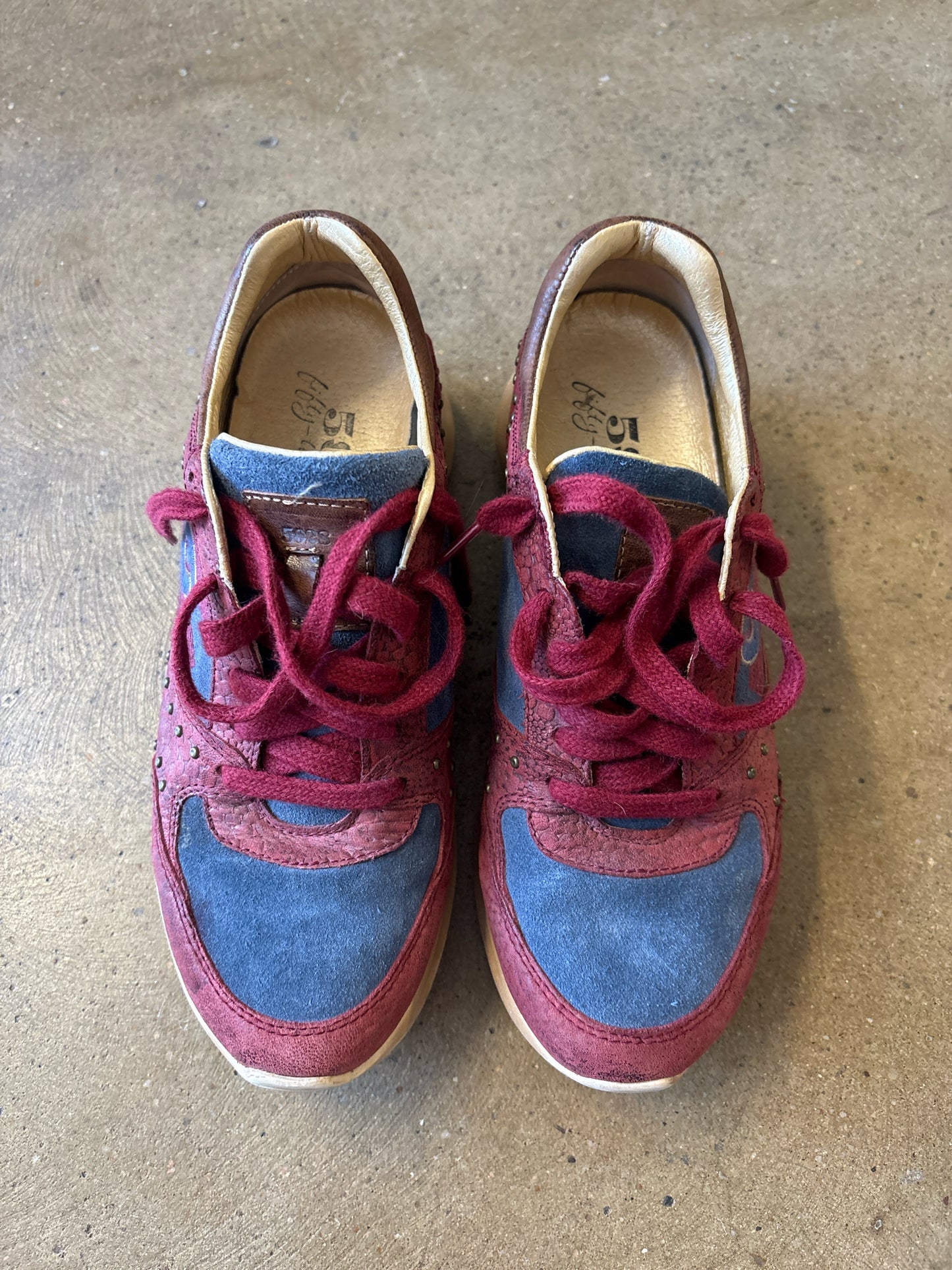 5028 Shoe Size 37 Raspberry/Multi Sneakers