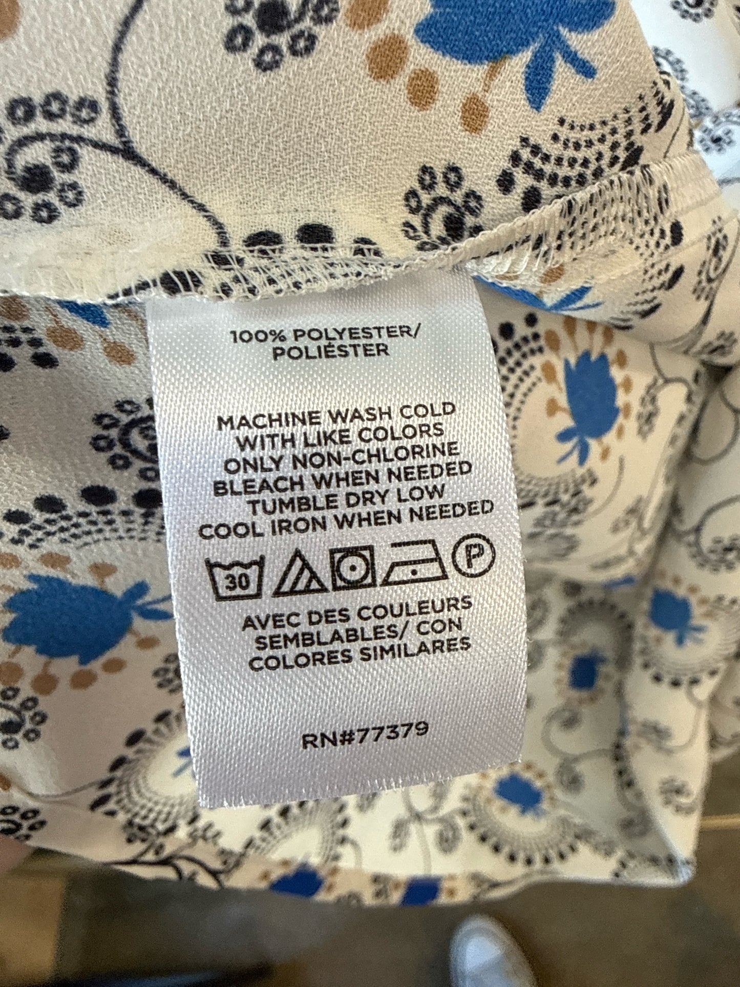 ANN TAYLOR Size L White/Blue Floral Top
