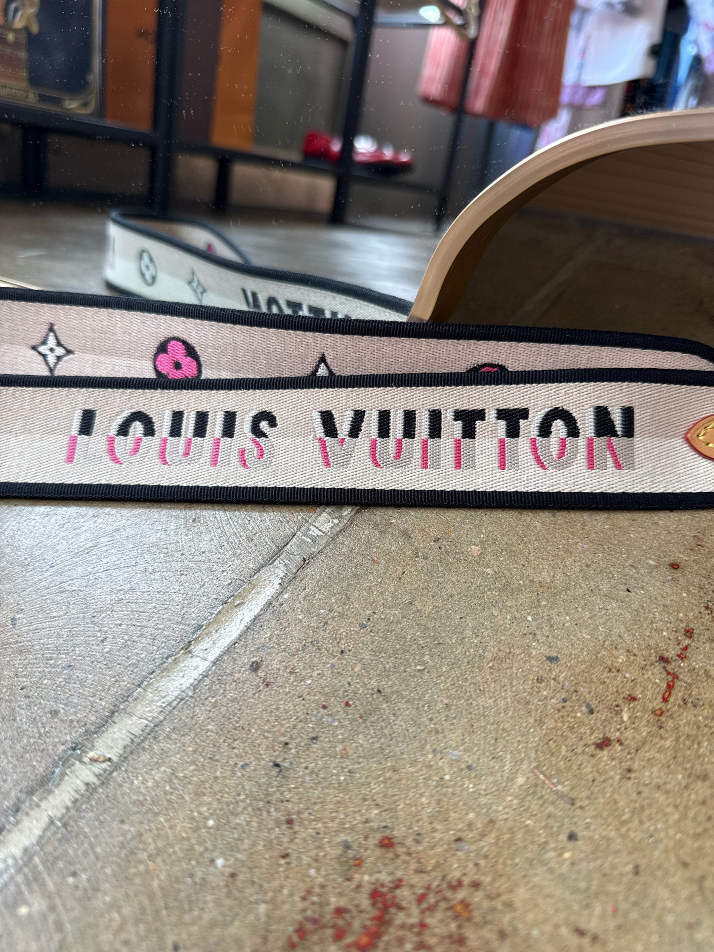 Louis Vuitton Cream/Pink Misc. Bag/Accesory