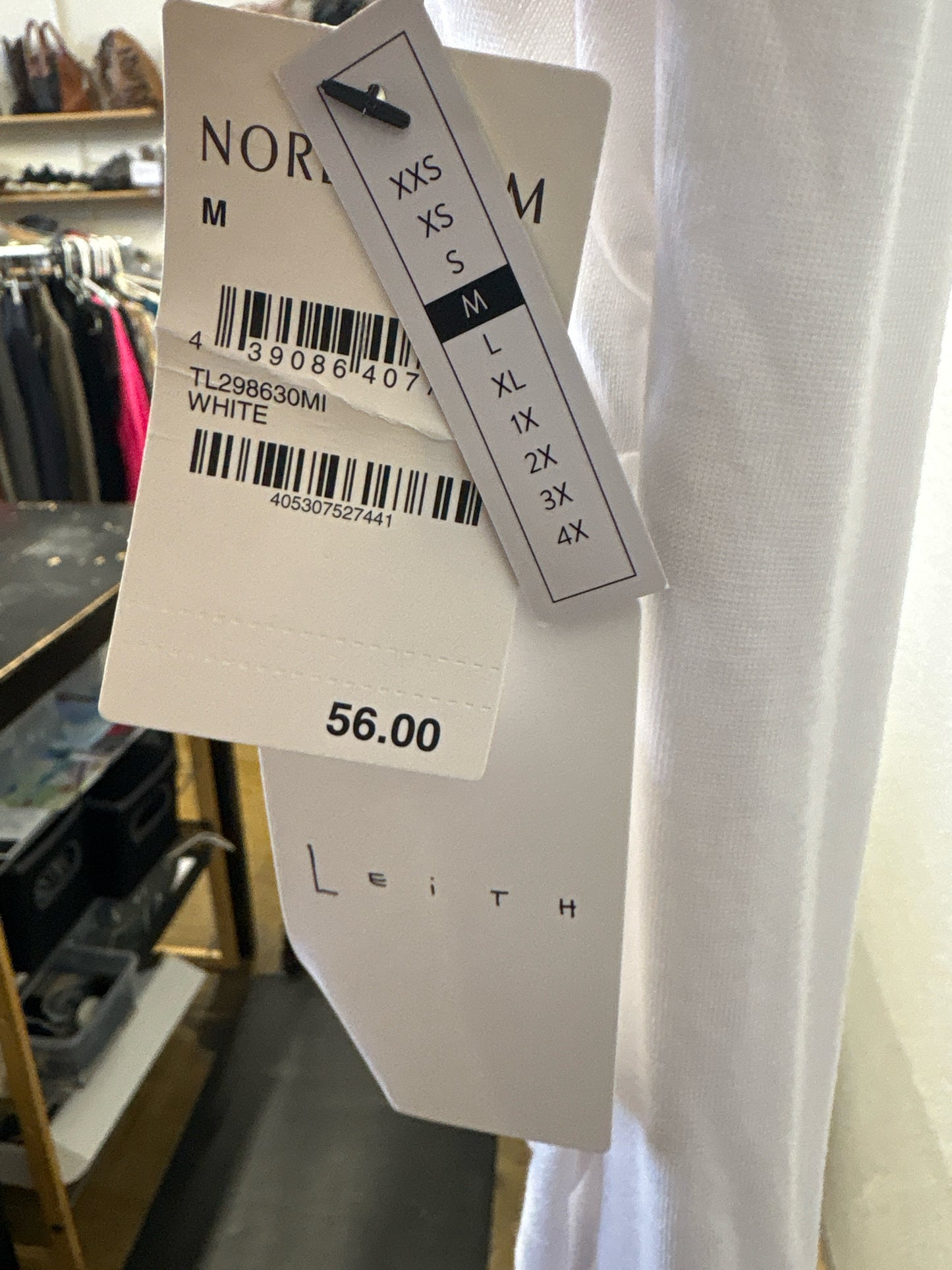 Leith Size M White Sleeveless Dress