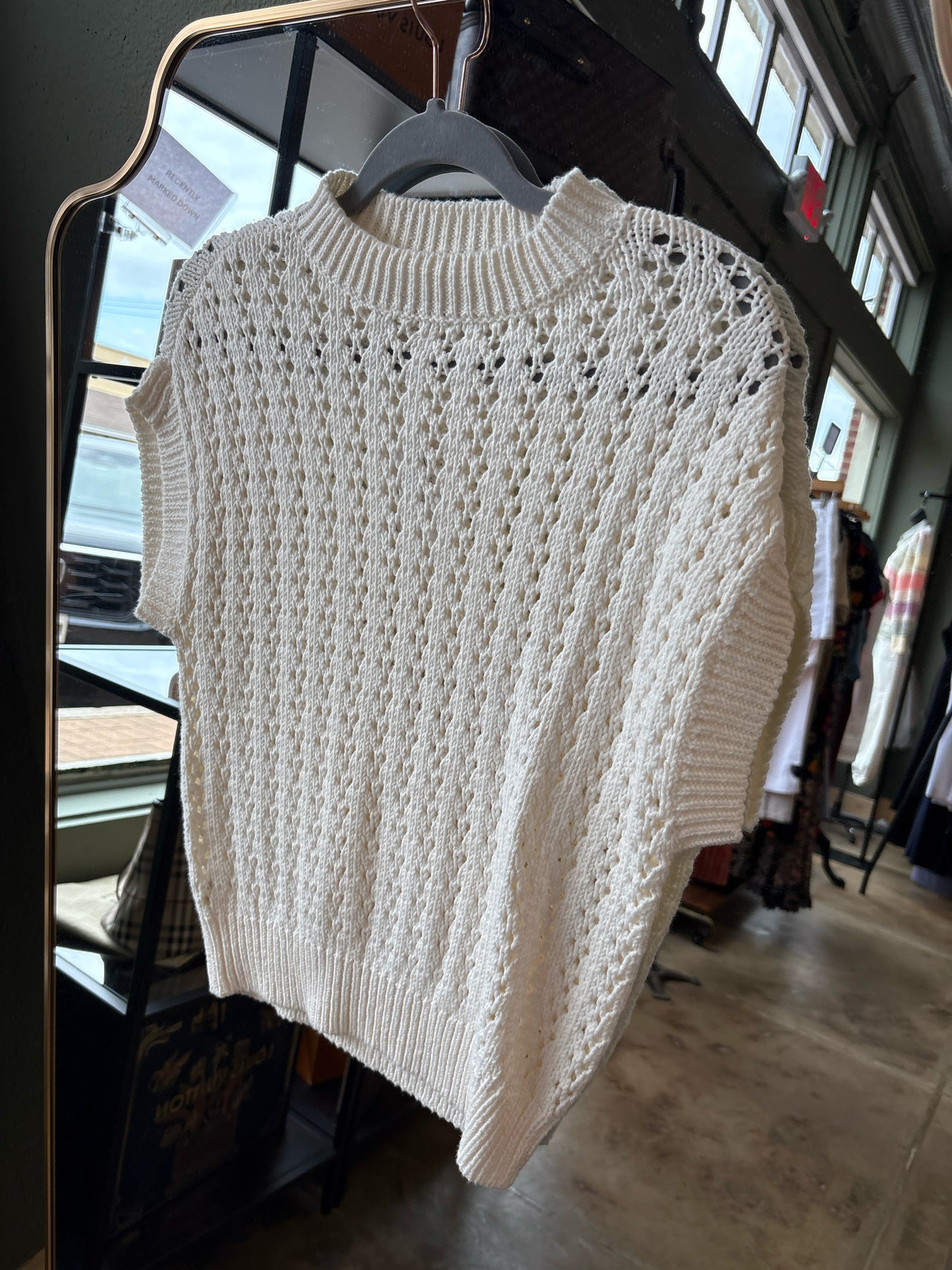LOFT Size XS off white Top