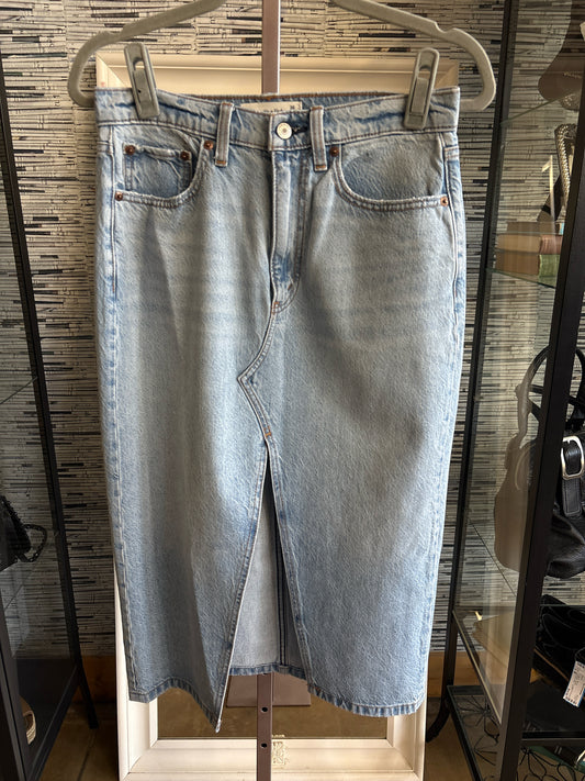 Abercrombie & Fitch Size 2 Light Wash Denim Skirt