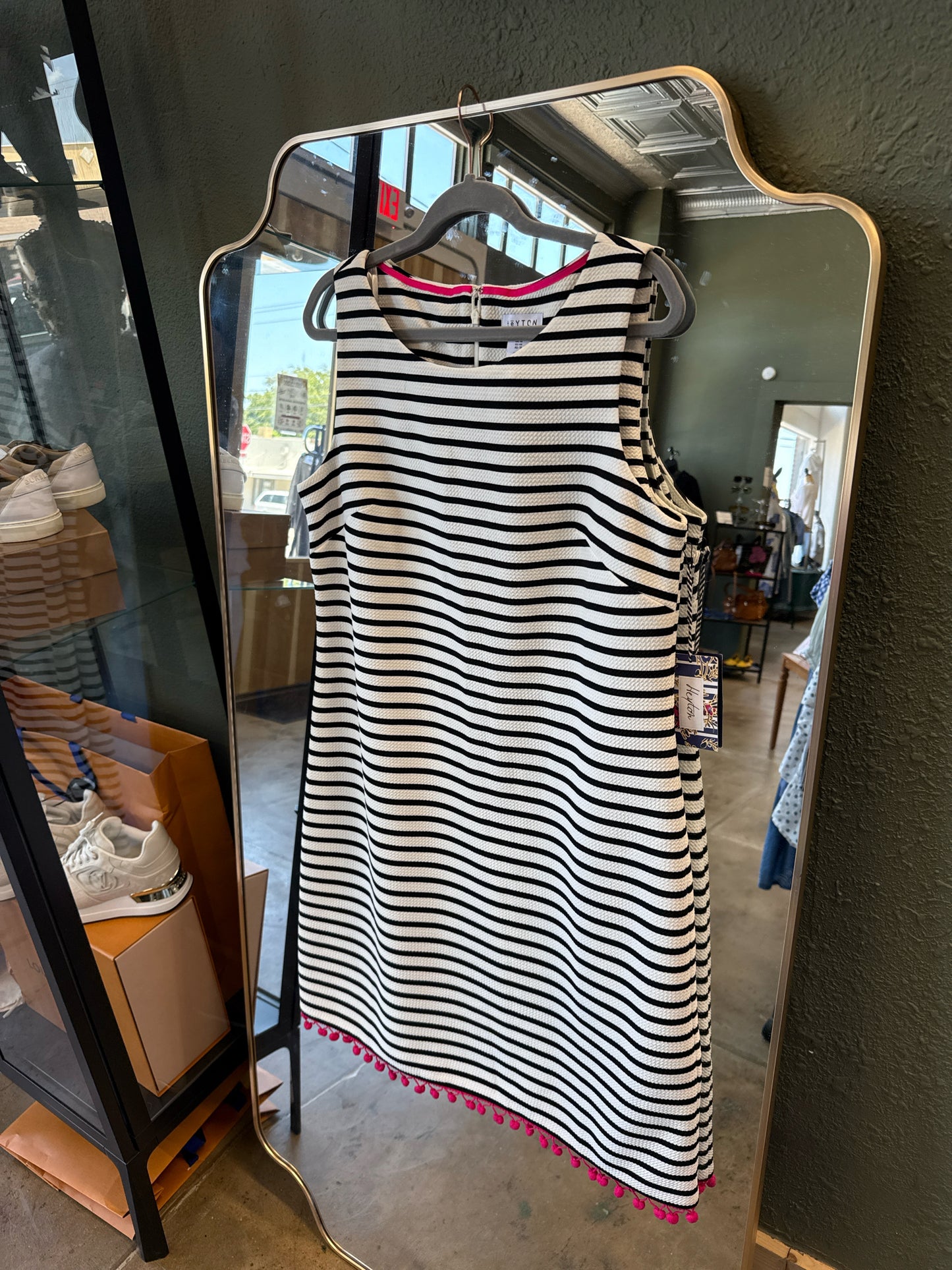 Heyton Size 14 Black/White Dress