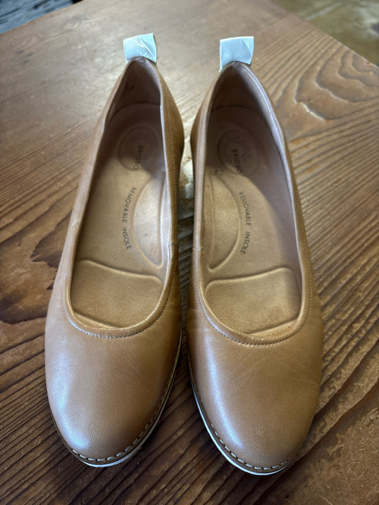 Brioso Shoe Size 9 Flats