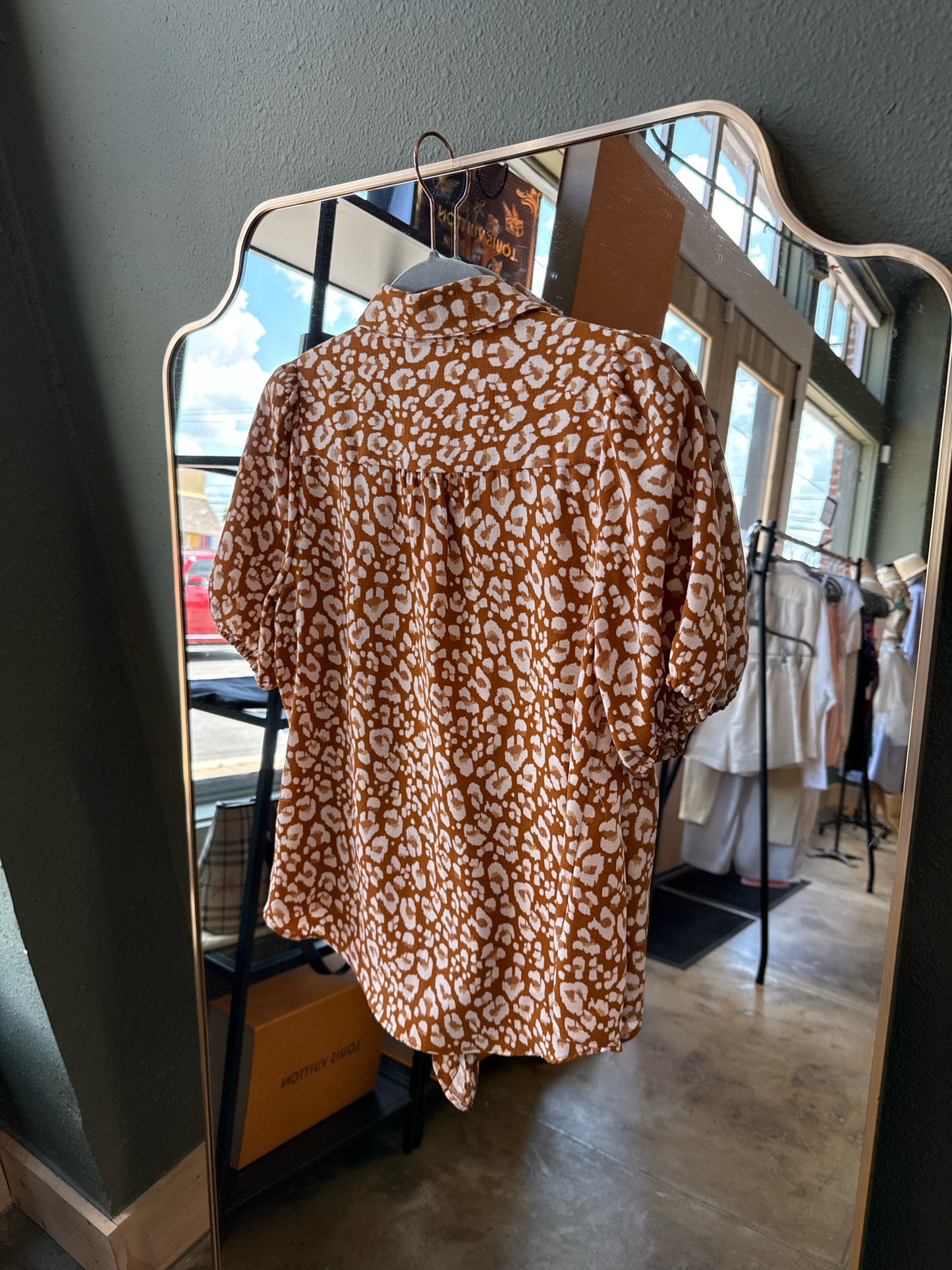 Nine West Size M Orange Top