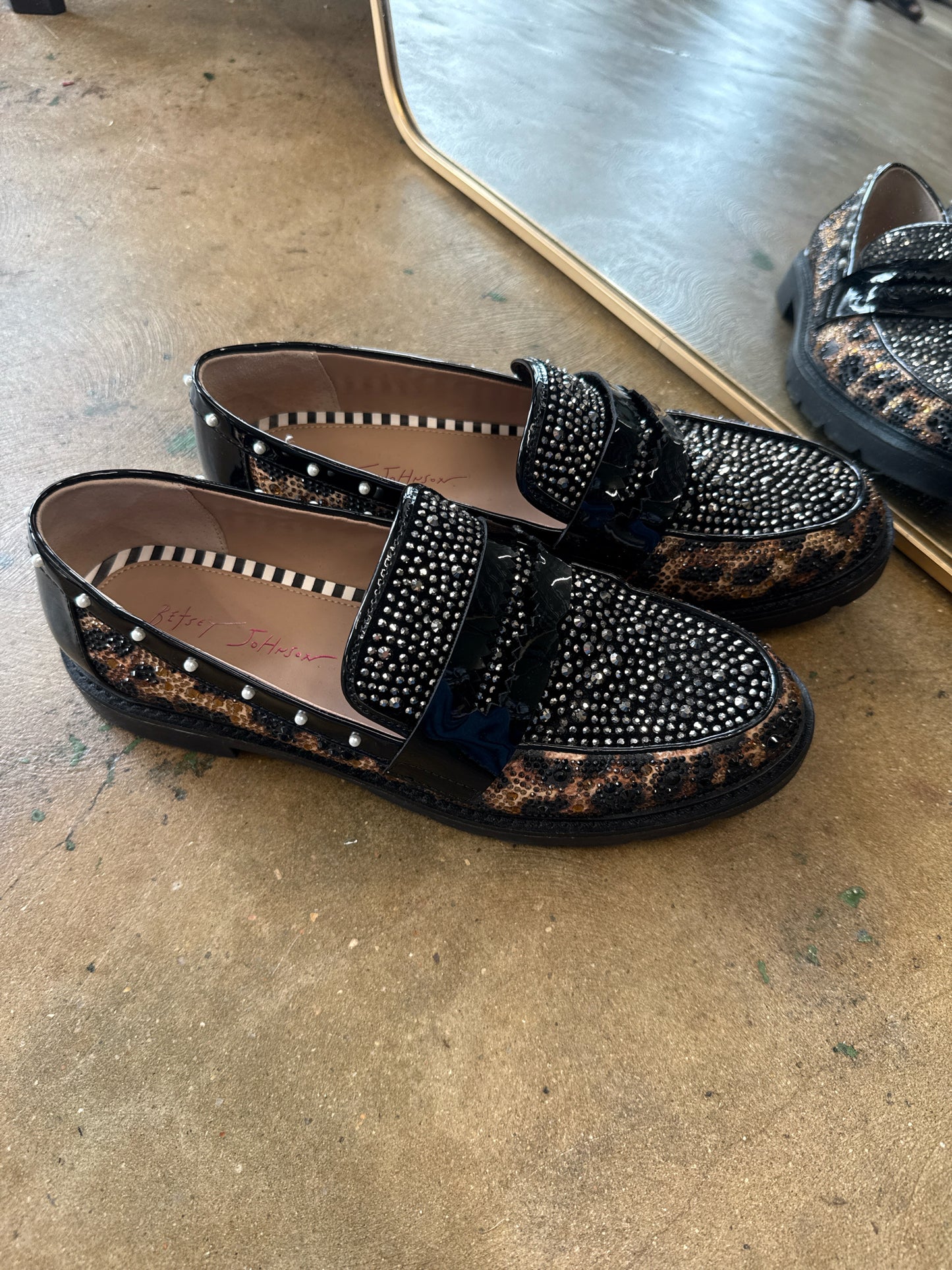Betsey Johnson Shoe Size 9 Black/Brown Loafers