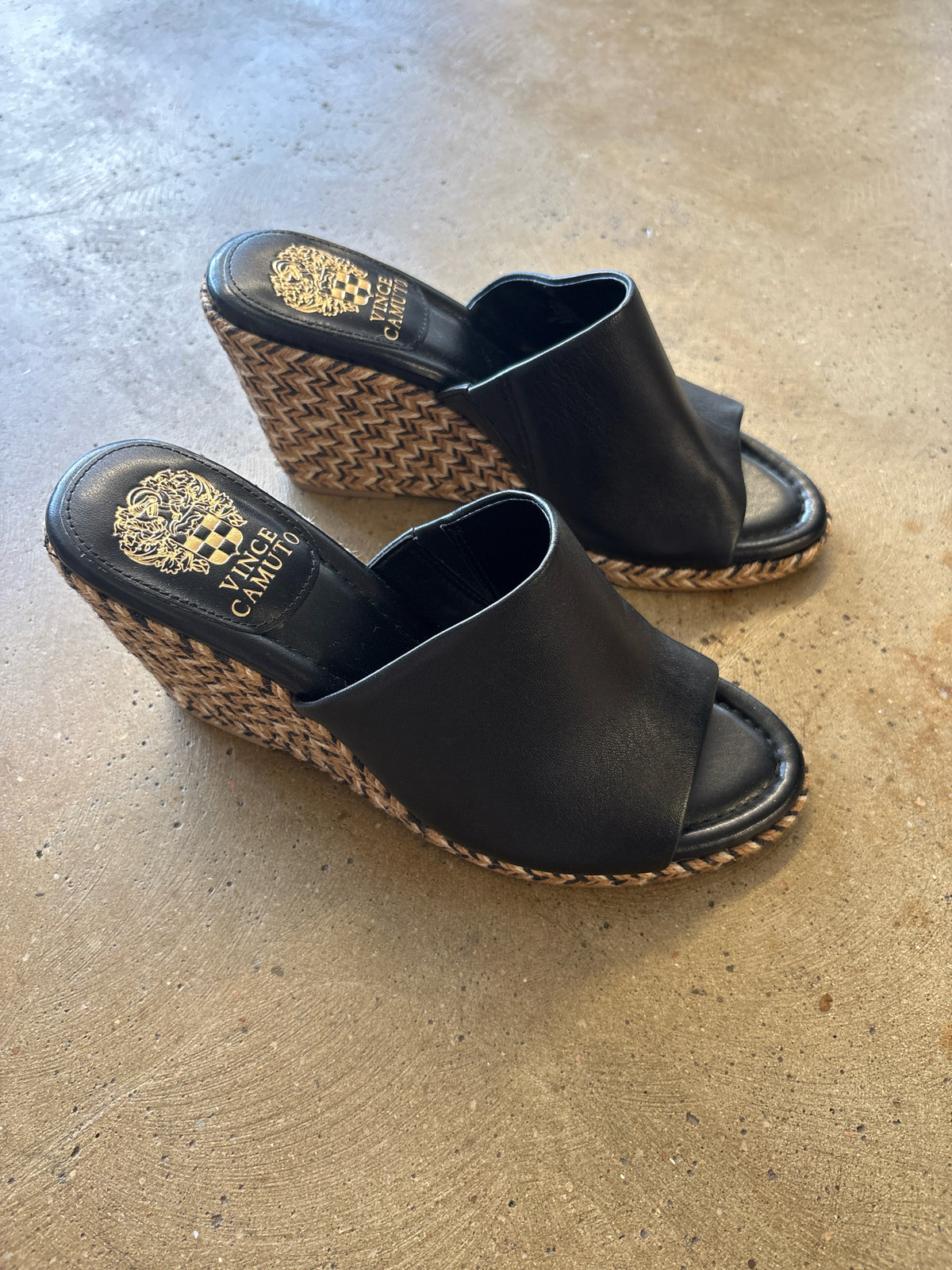 Vince Camuto Shoe Size 8.5 Black Wedge