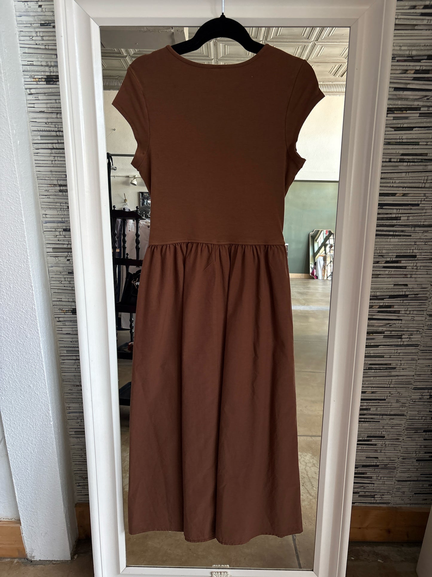 Pretty Garden Size M Brown Dress