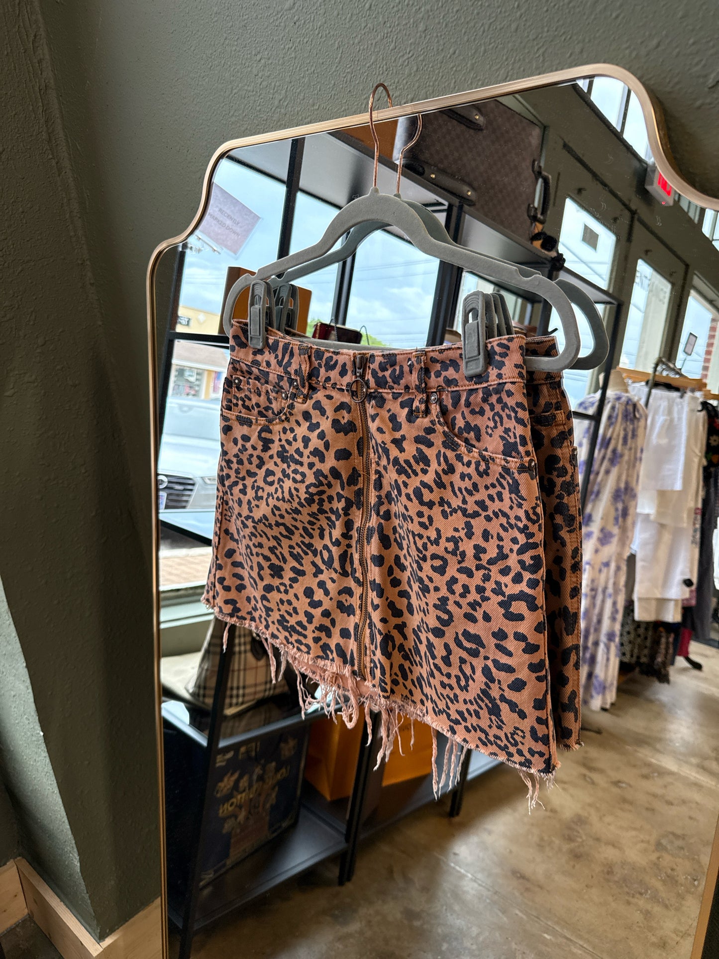 We The Free Size 26 cheetah Skirt