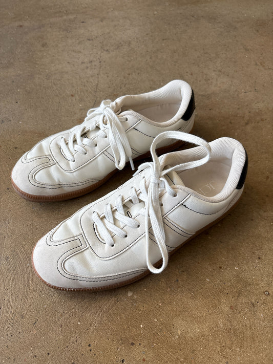 J. CREW Shoe Size 5 Ivory Sneakers