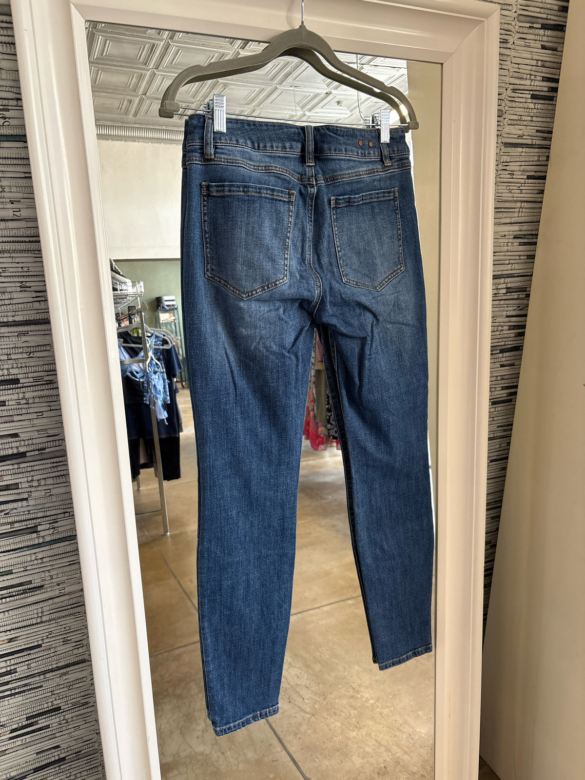 Cabi Size 6 Jeans