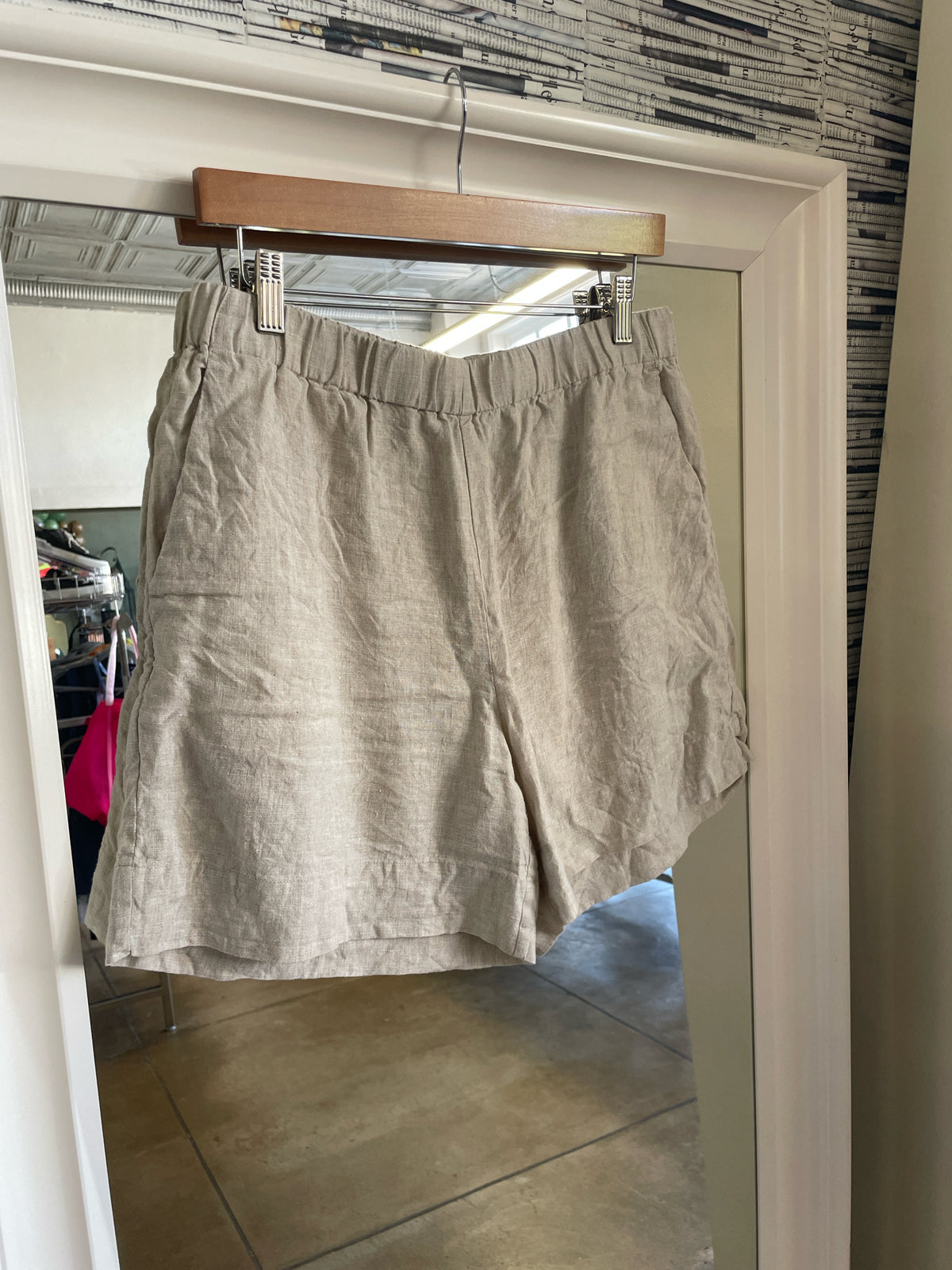 Faherty Size M Beige Shorts