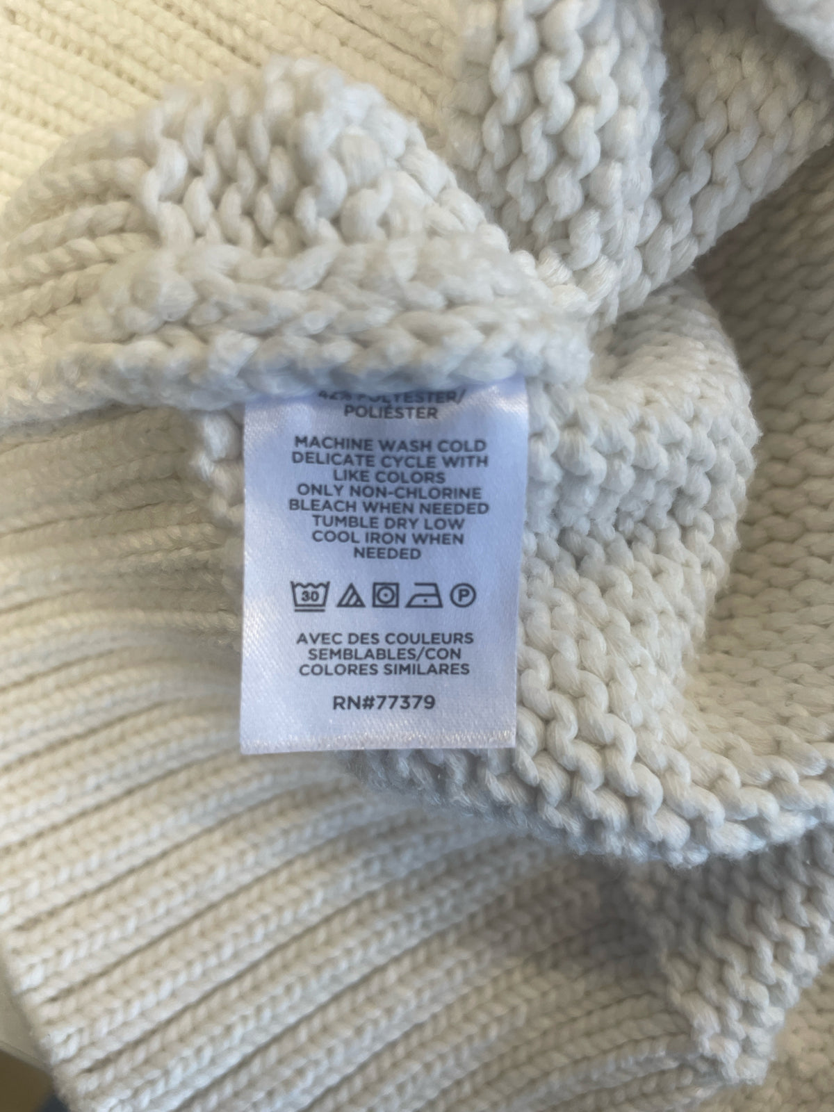 ANN TAYLOR Size S White Sweater