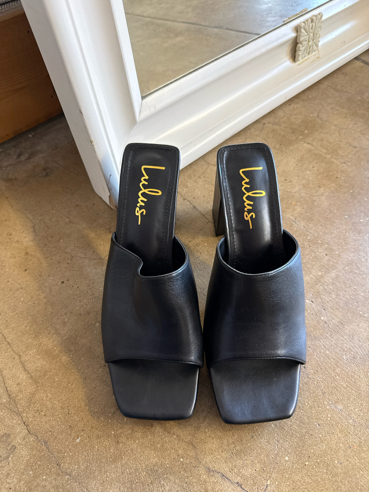 Lulus Shoe Size 7.5 Black Heels