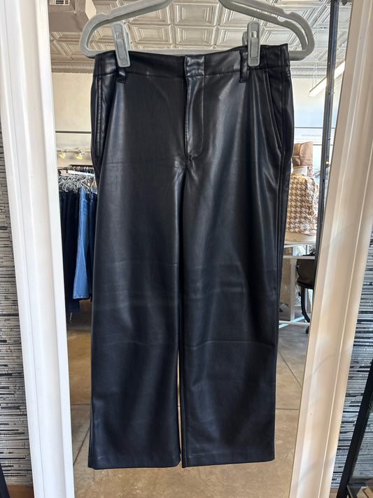 GAP Size 2 Black faux leather Pants