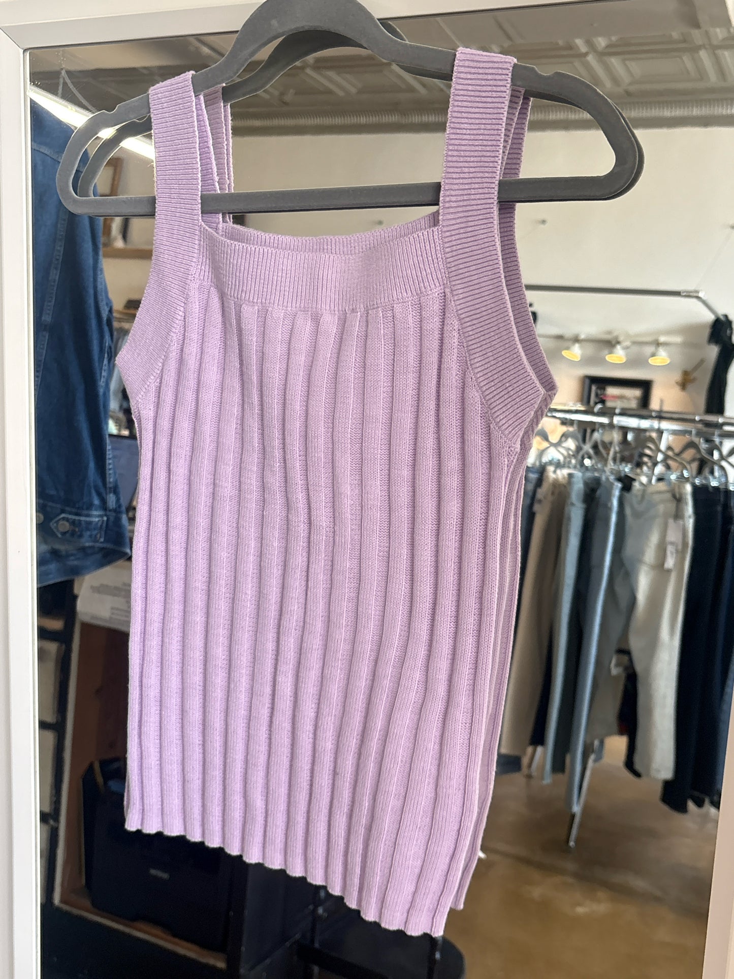 LOFT Size S Lavendar Top