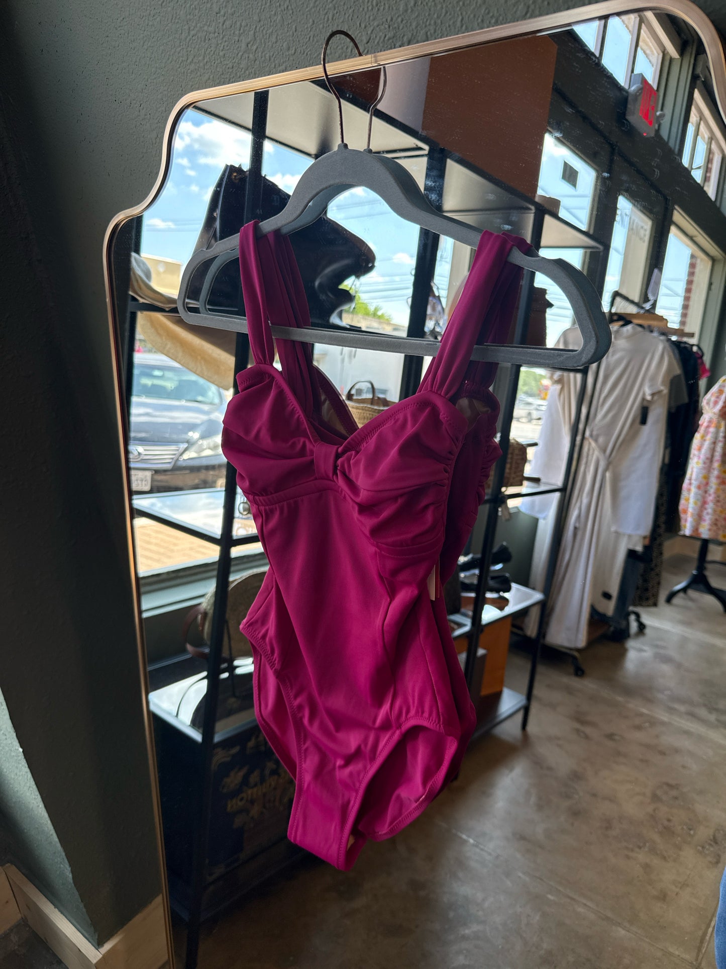 Lisa Curran Size 6 Magenta Swimwear