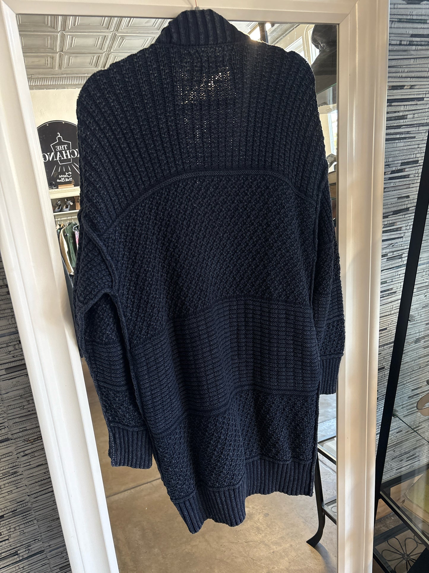 Lucky Size XS Sweater