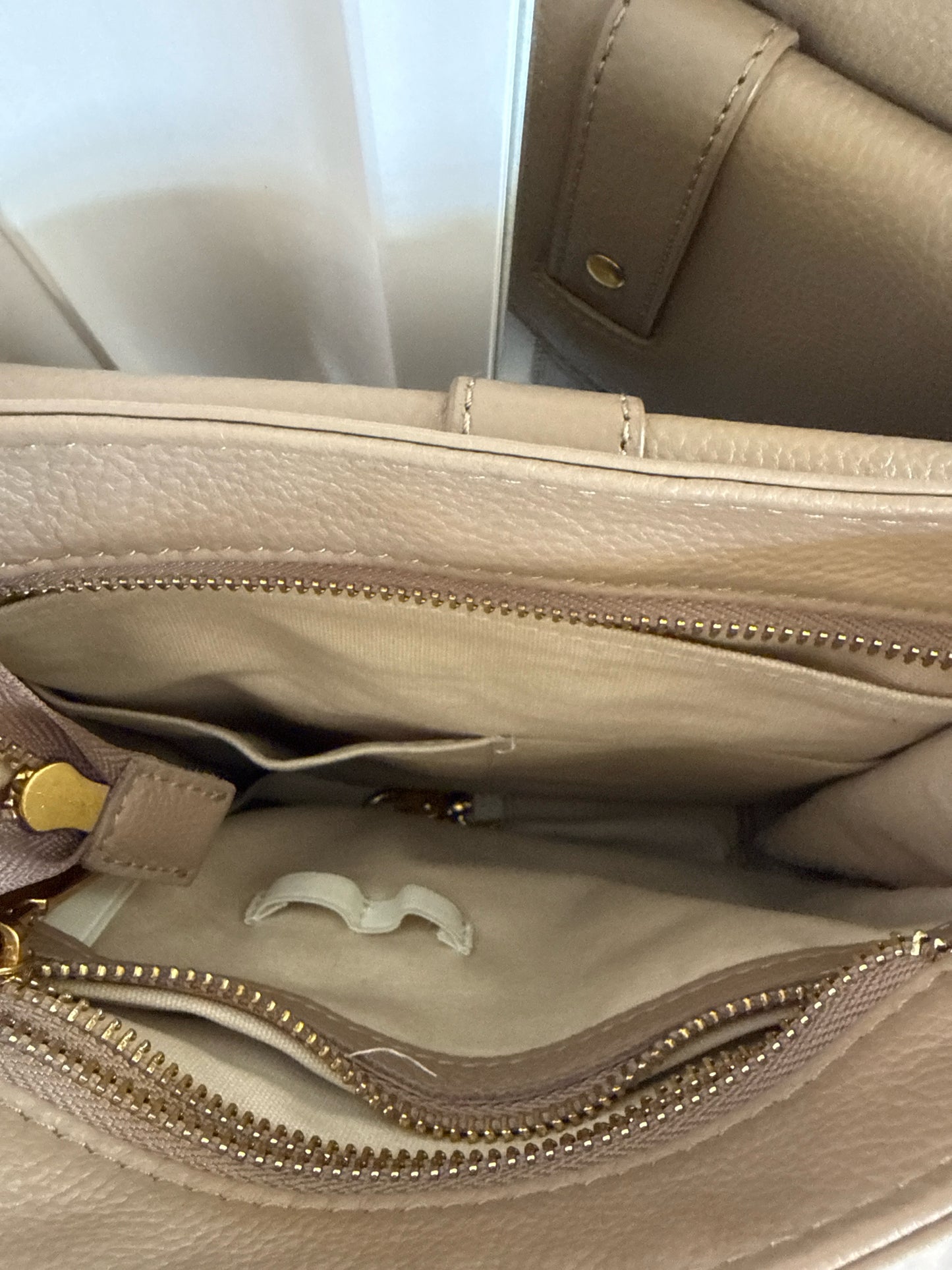 Minooy Brown Purse