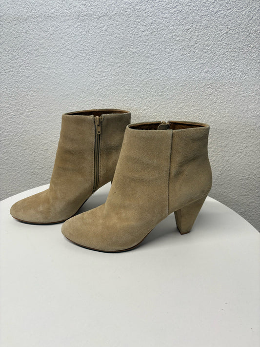 Lucky Brand Shoe Size 8.5 Tan suede Boots