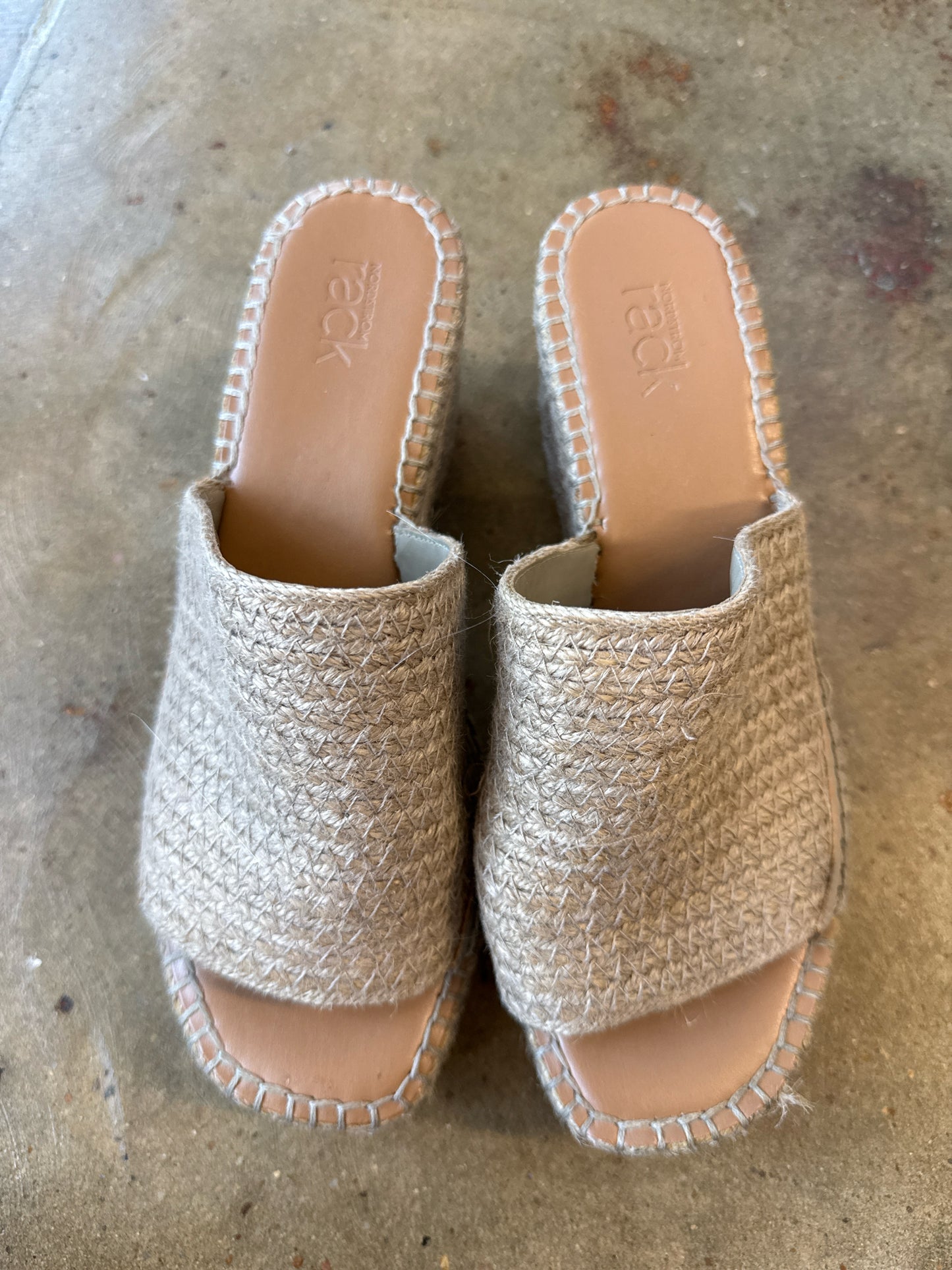Nordstrom Rack Shoe Size 7 Tan Wedge