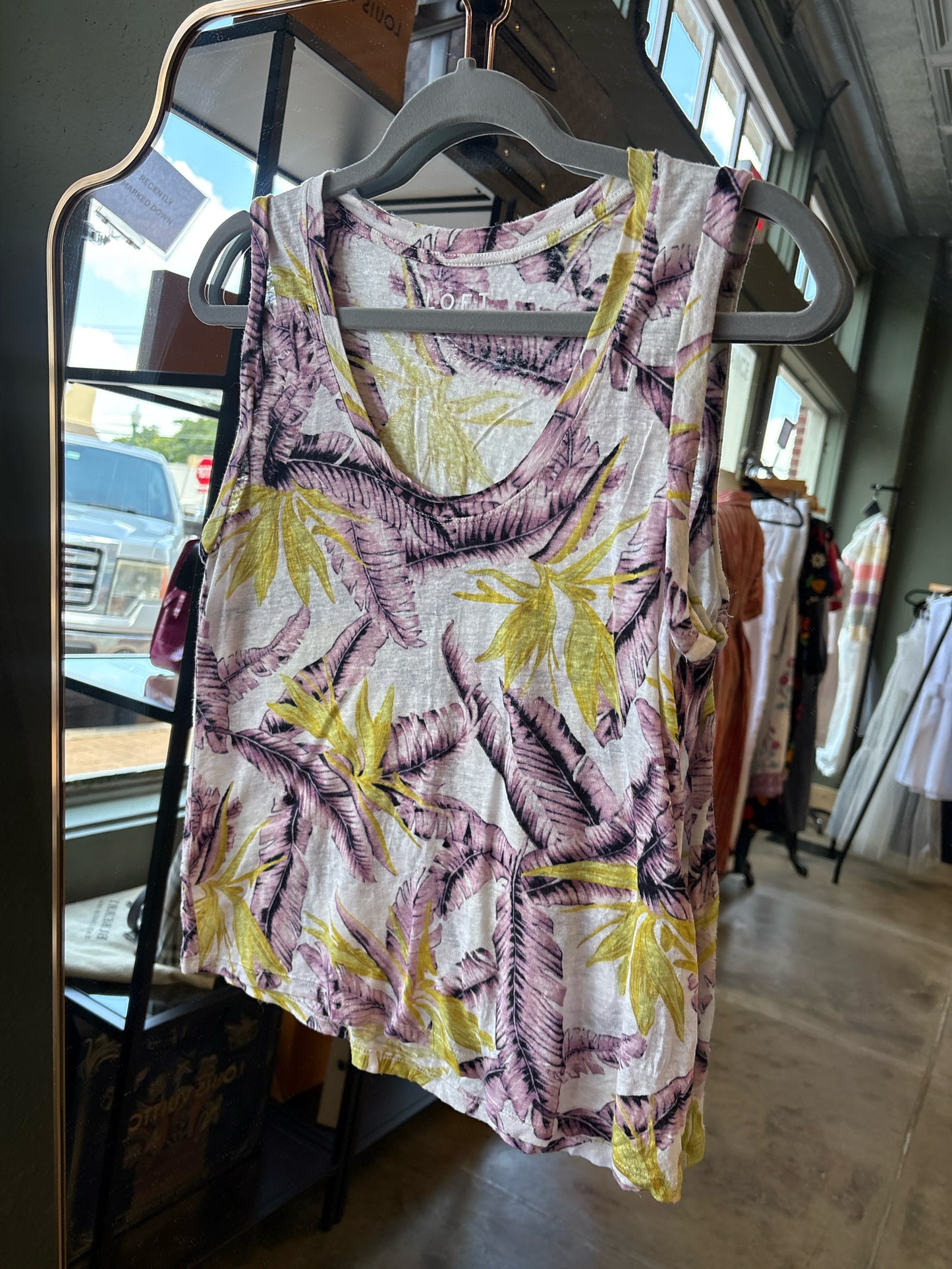 LOFT Size XS multi Top
