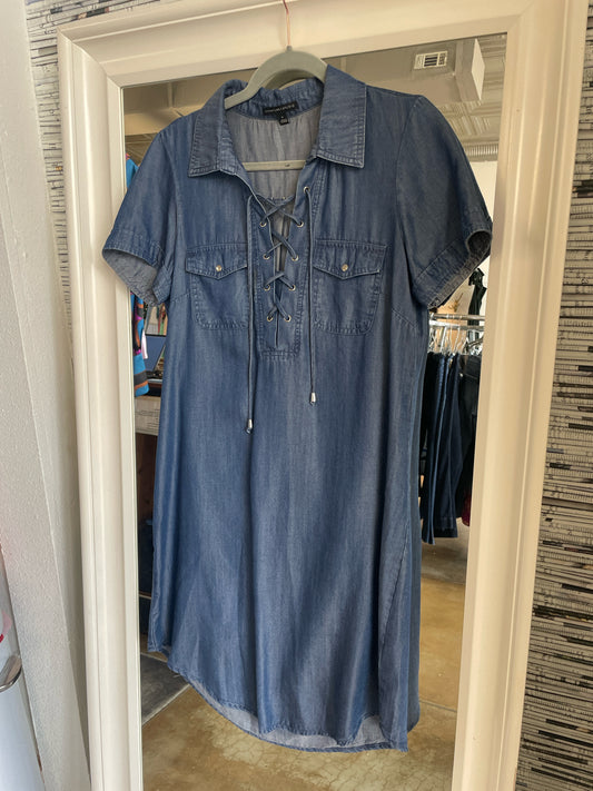 Signature Studio Size 8 Denim Dress