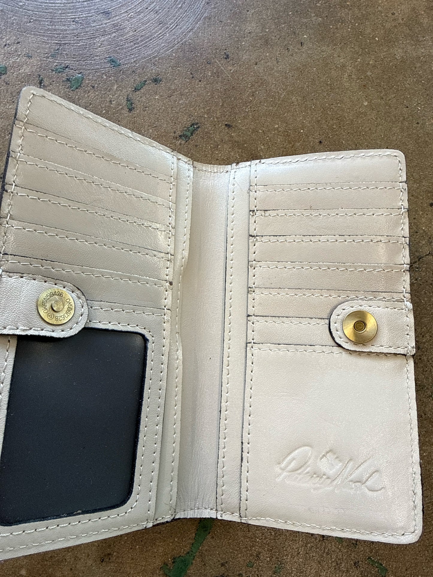 Patricia Nash Cream/multi Wallet/Wristlet