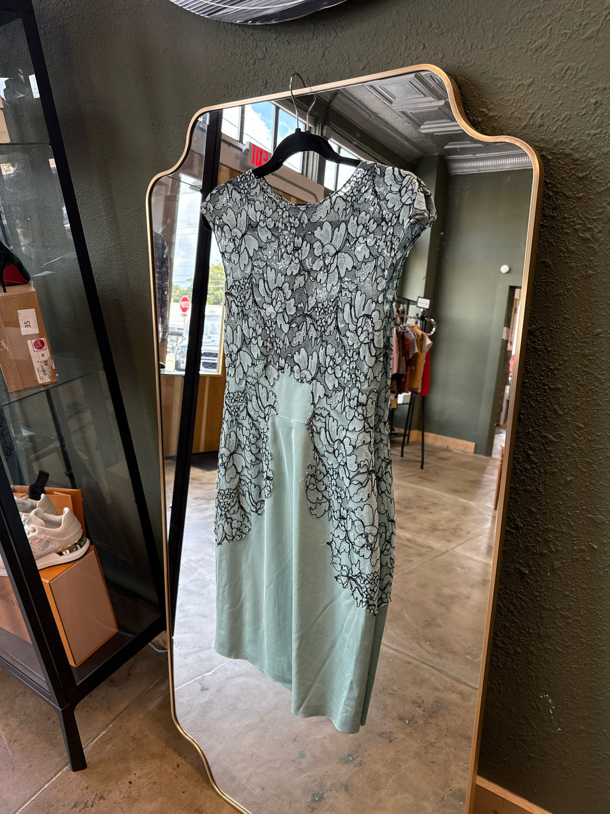 Lela Rose Size 4 Mint/Black Lace Dress