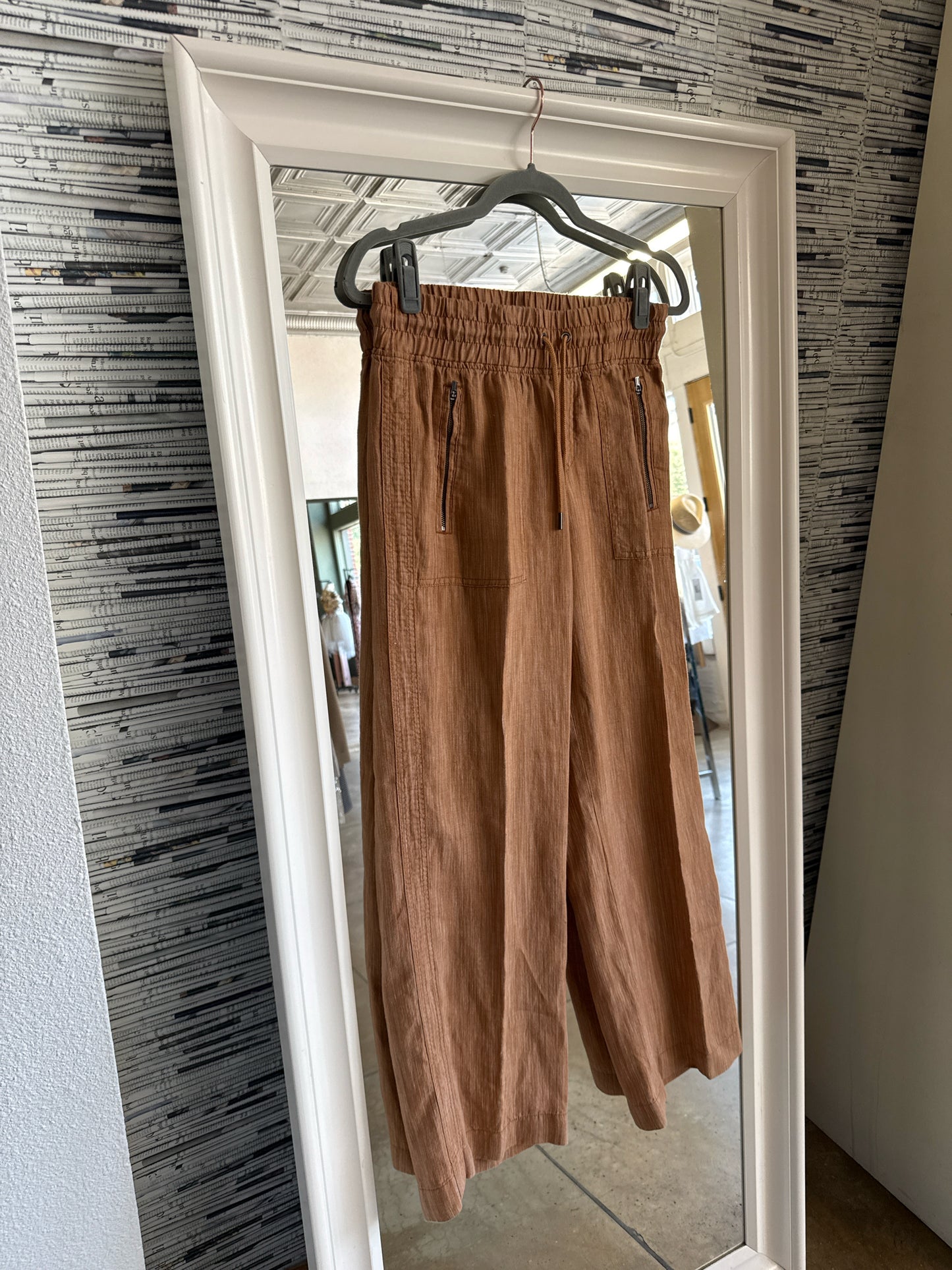 ATHLETA 4 Brown Pants