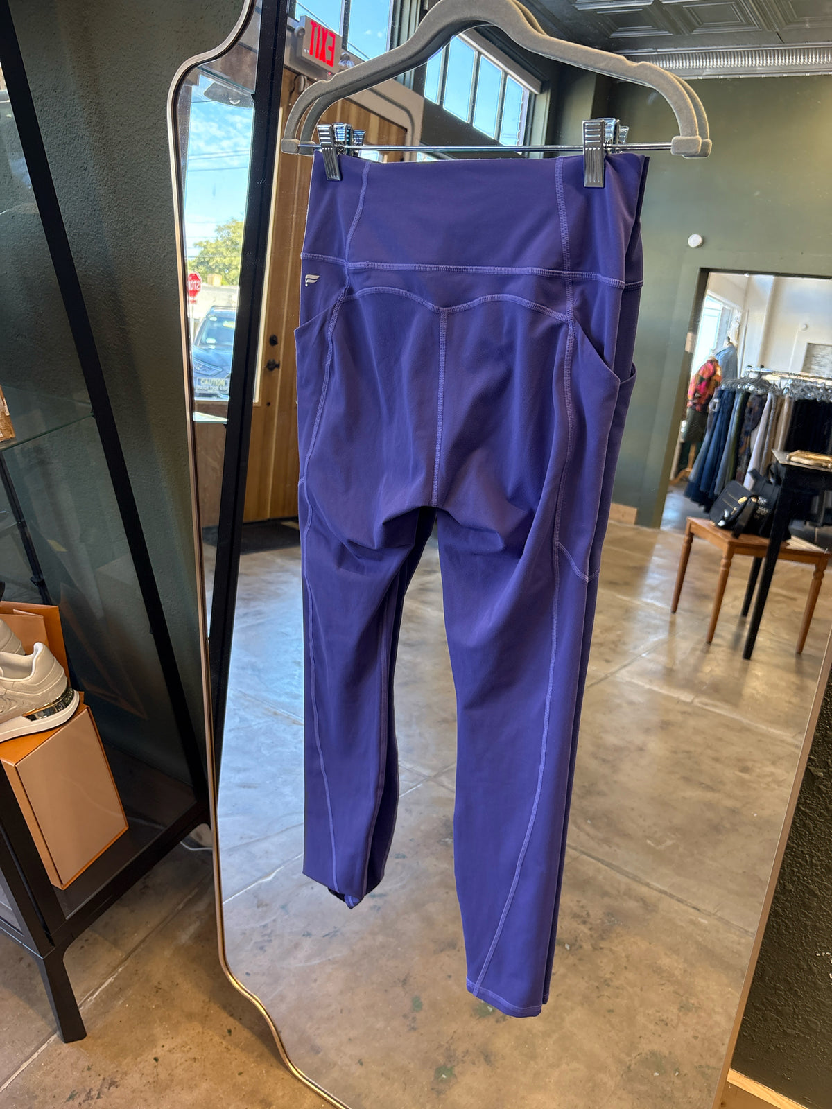 Fabletics Size M Lavendar Legging