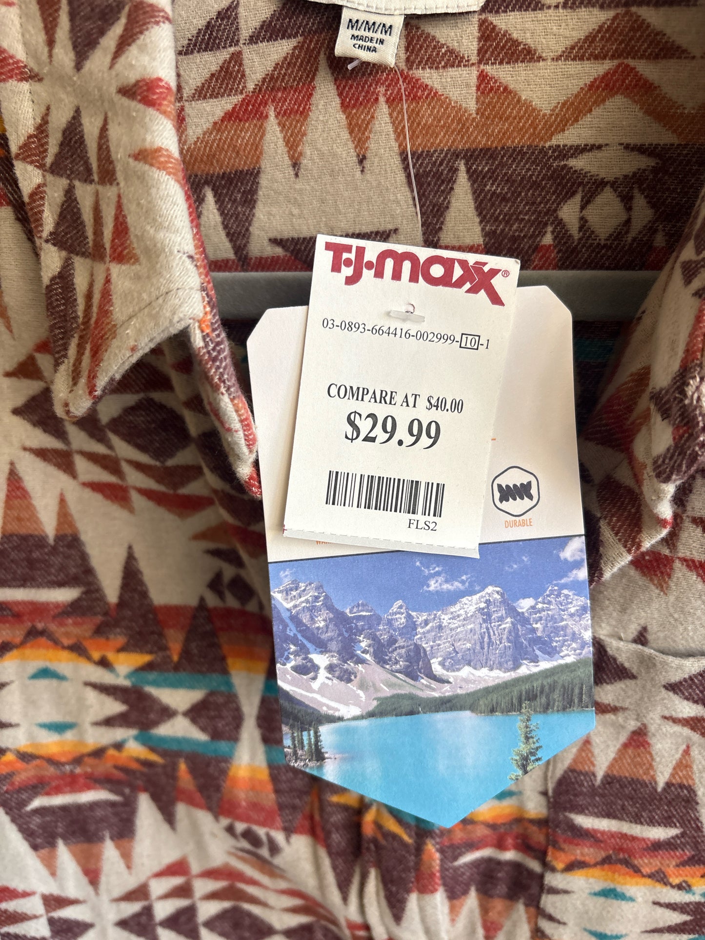 Mountain and Isles Size M Top