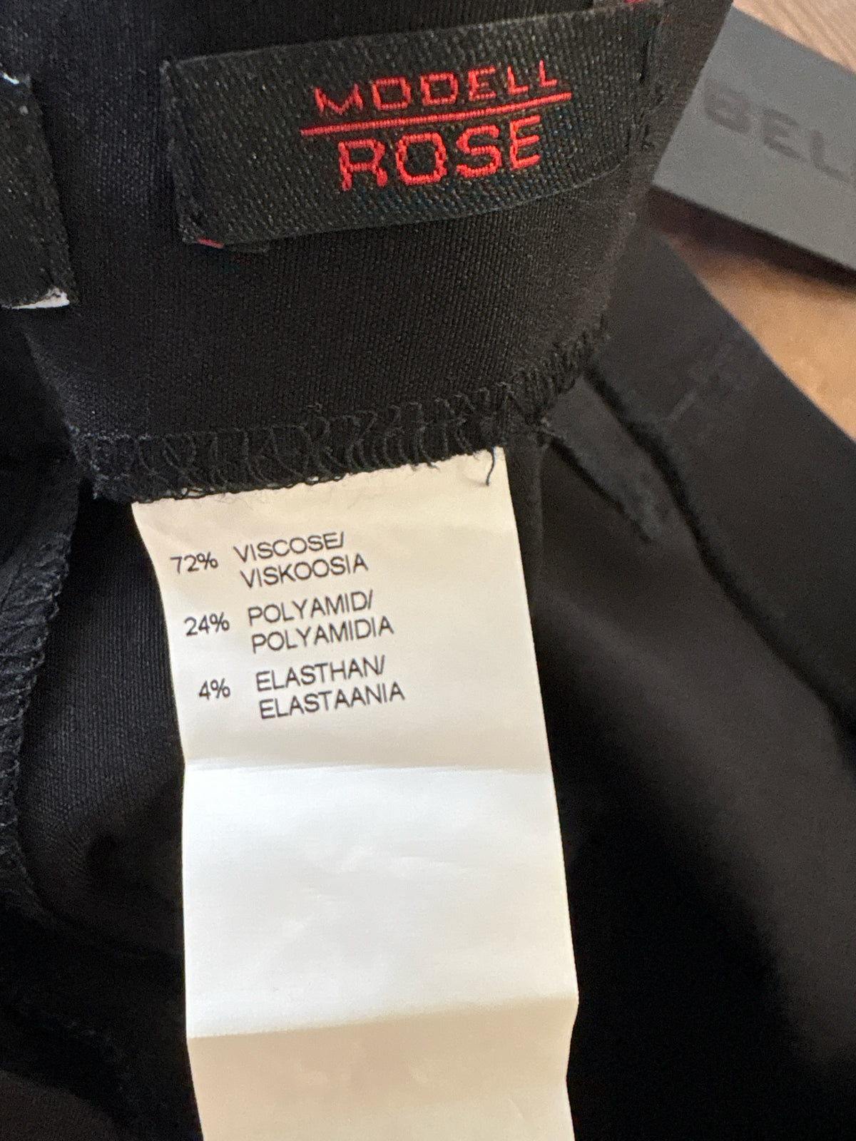 Robell Size 8 Black Pants